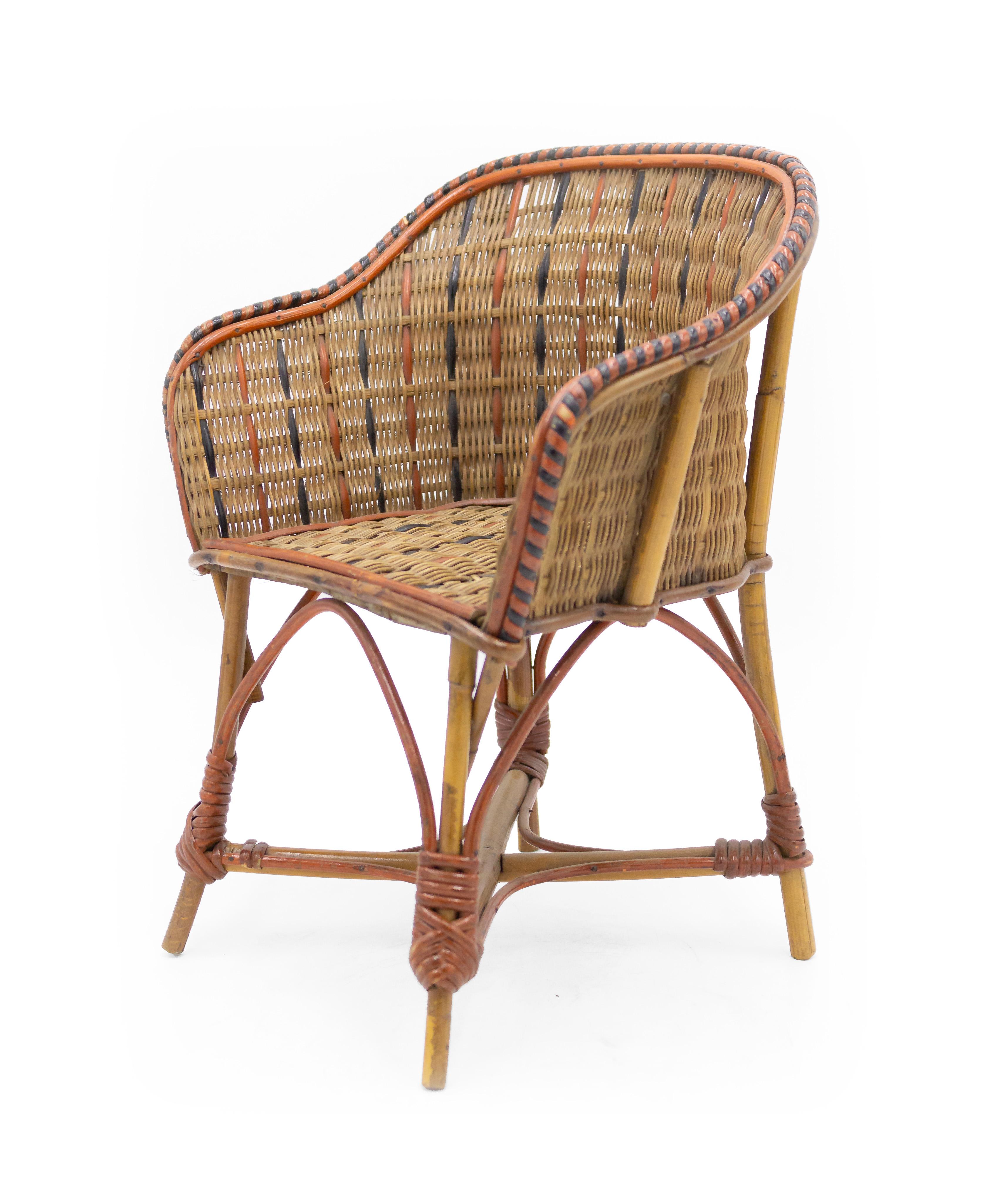 French Sales Sample Miniature Wicker Salon Set In Good Condition For Sale In Queens, NY