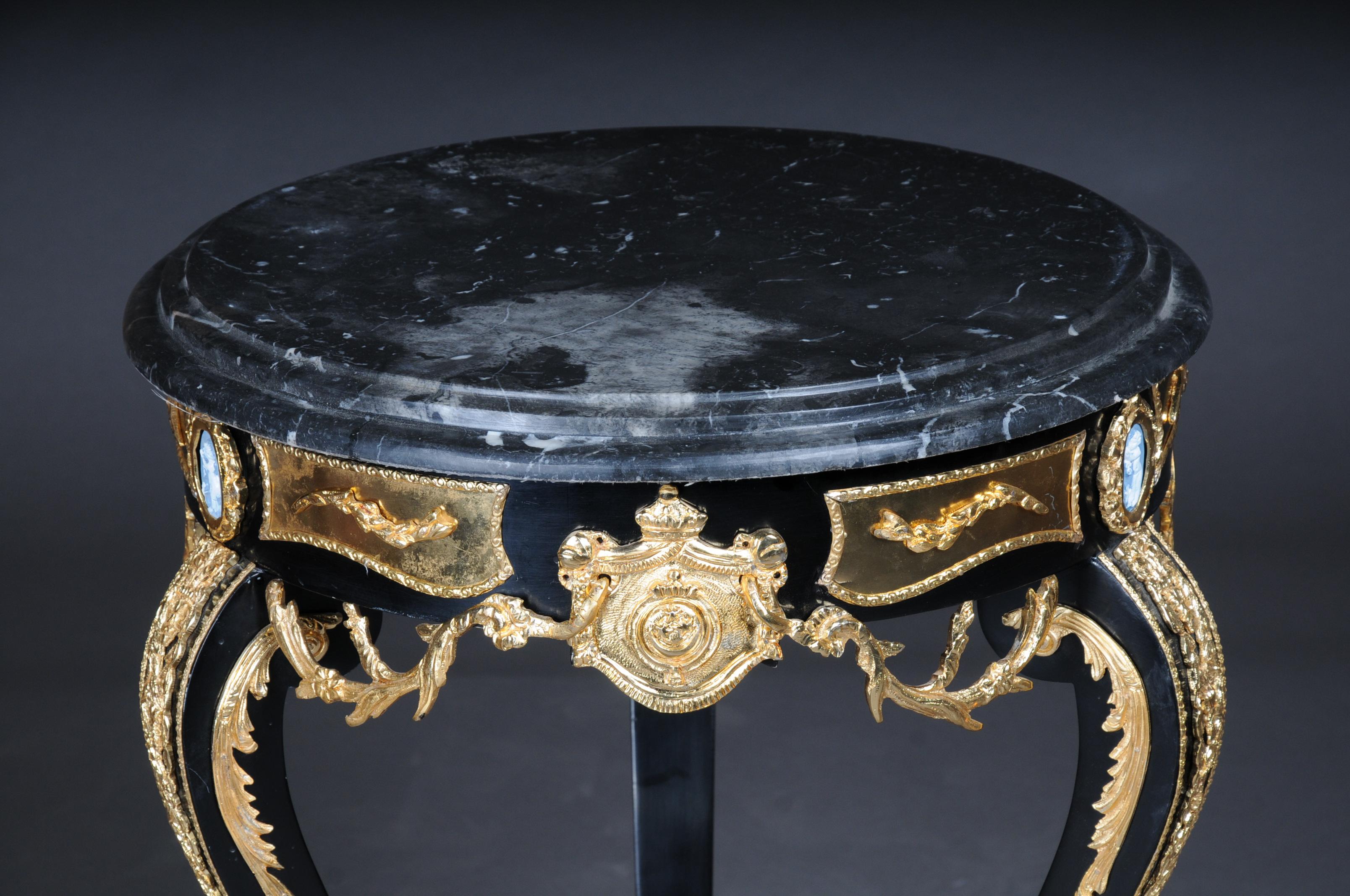 French Salon Side Table, Napoleon III In Good Condition For Sale In Berlin, DE