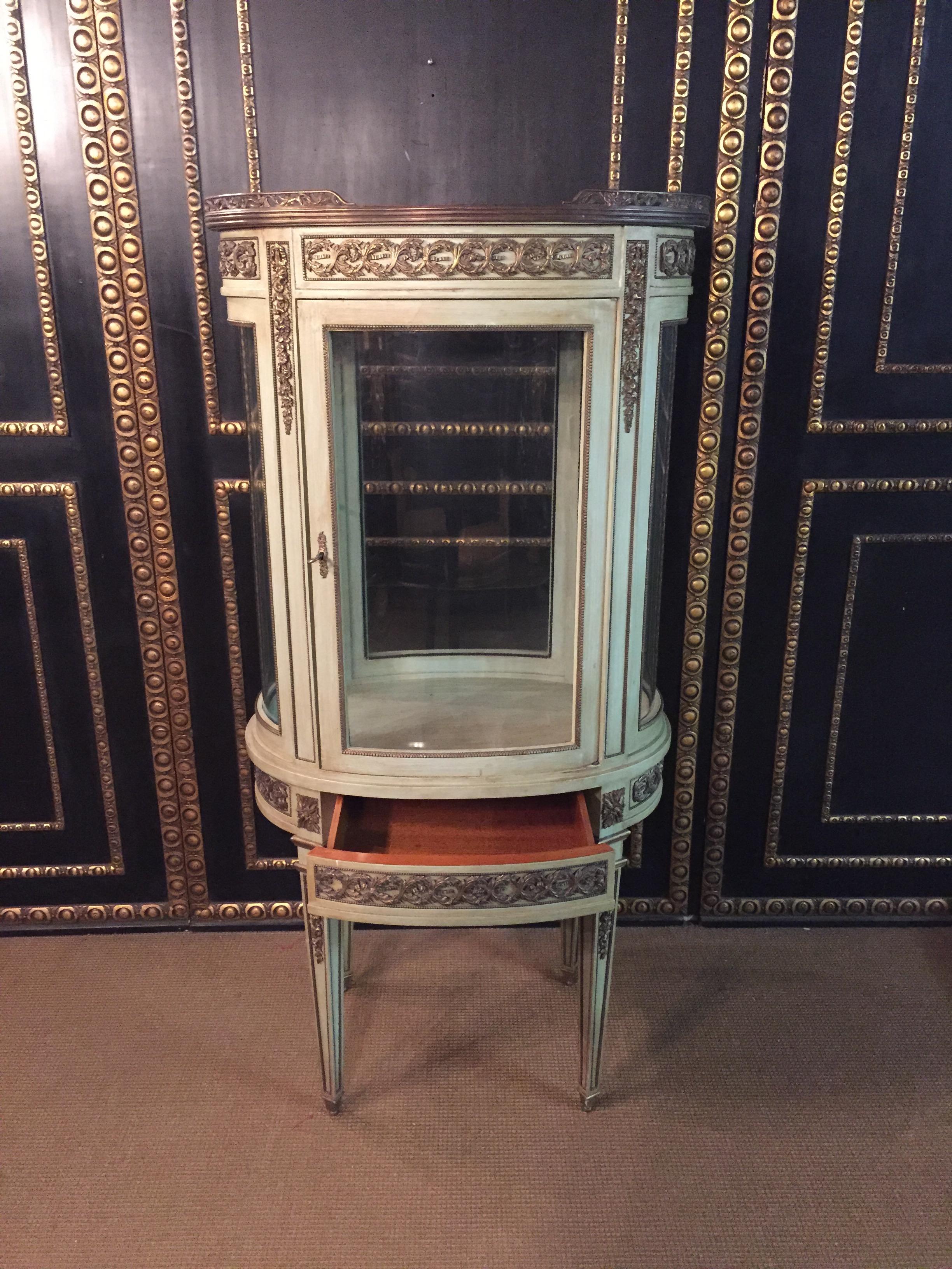 Hand-Crafted French Salon Vitrine in Antique Louis XVI Classicist Style Hand crafted For Sale