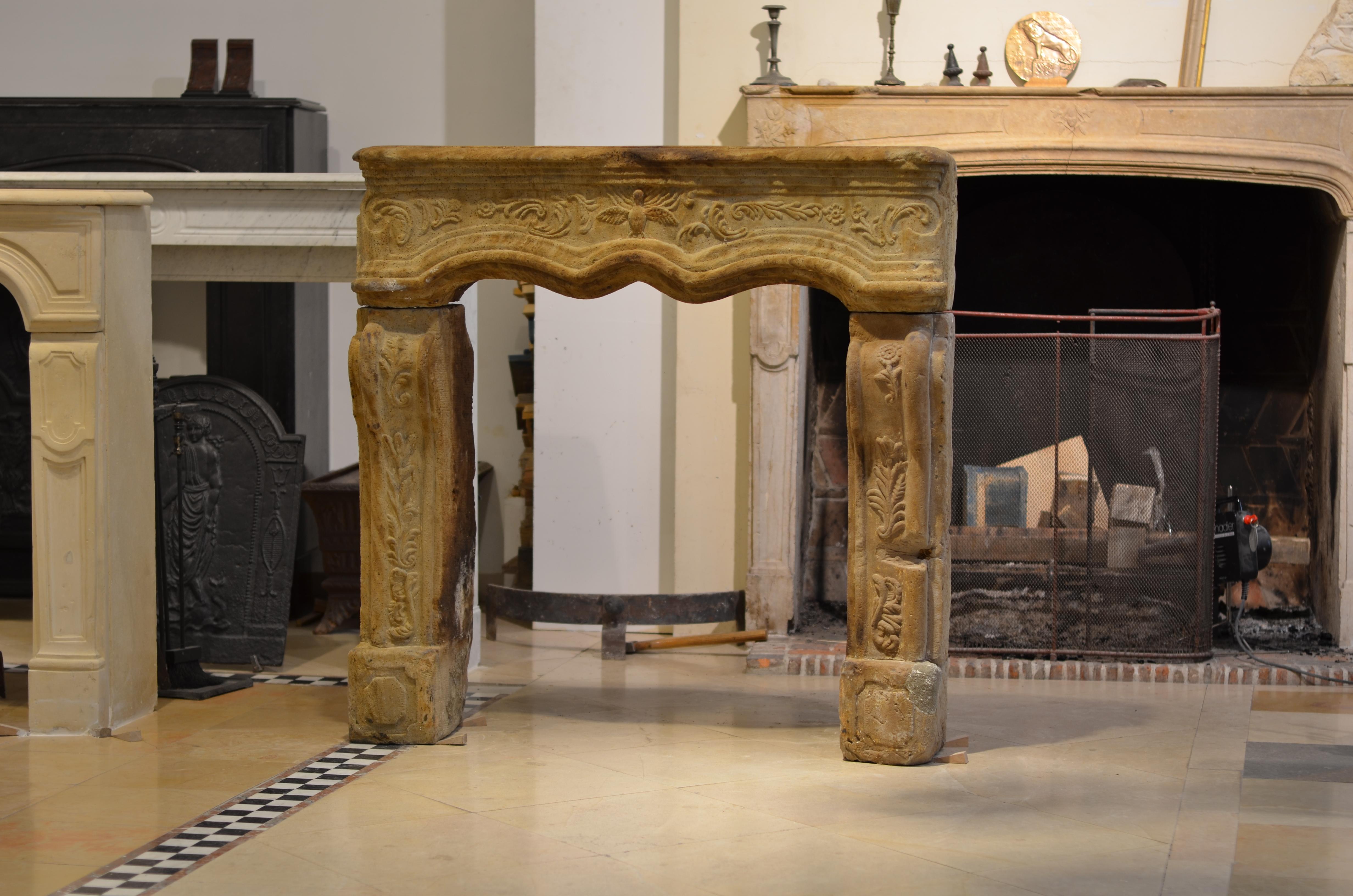 Hand-Carved French Sandstone Régence Fireplace Mantel For Sale