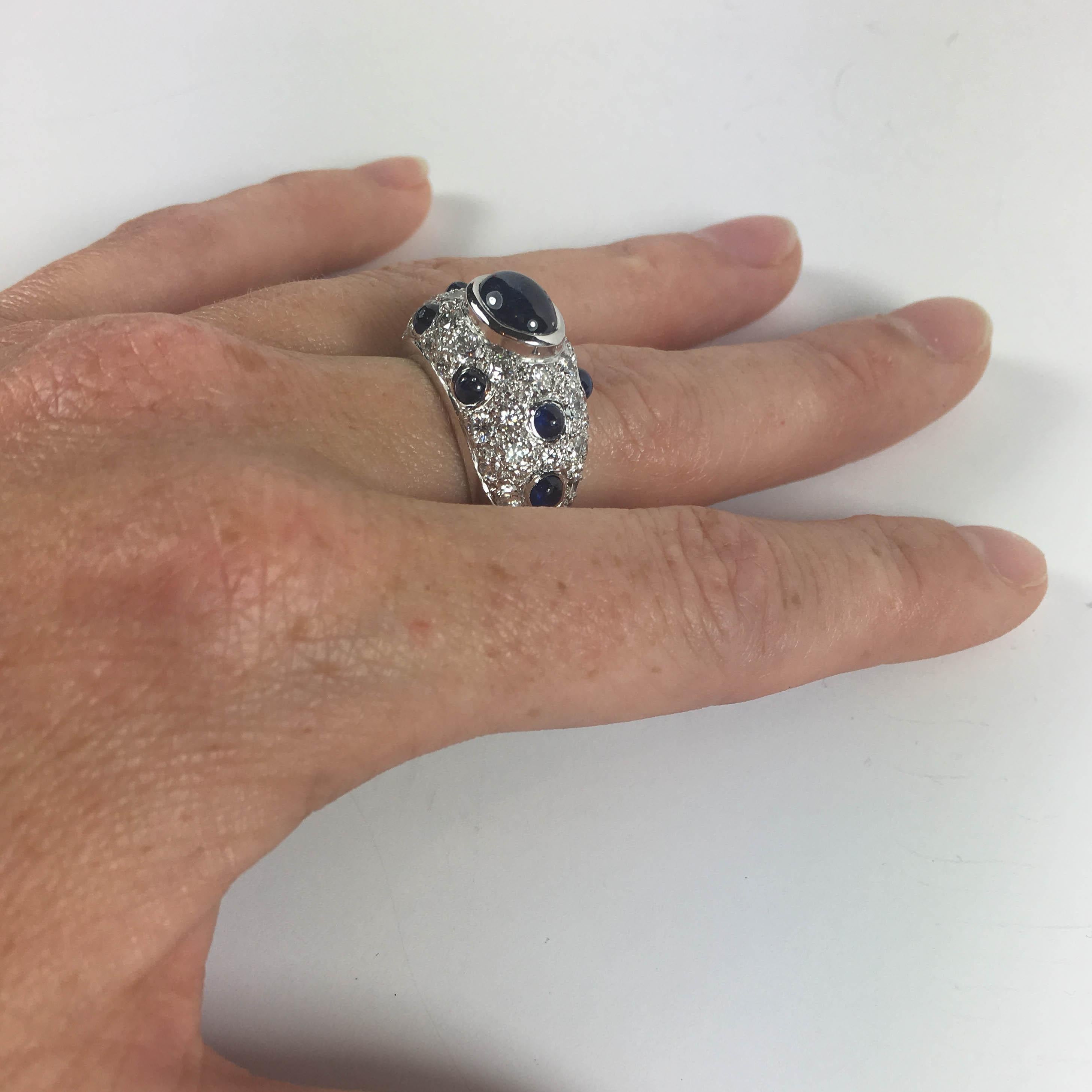 French Sapphire Diamond Bombe Gold Ring, circa 1950 For Sale 3