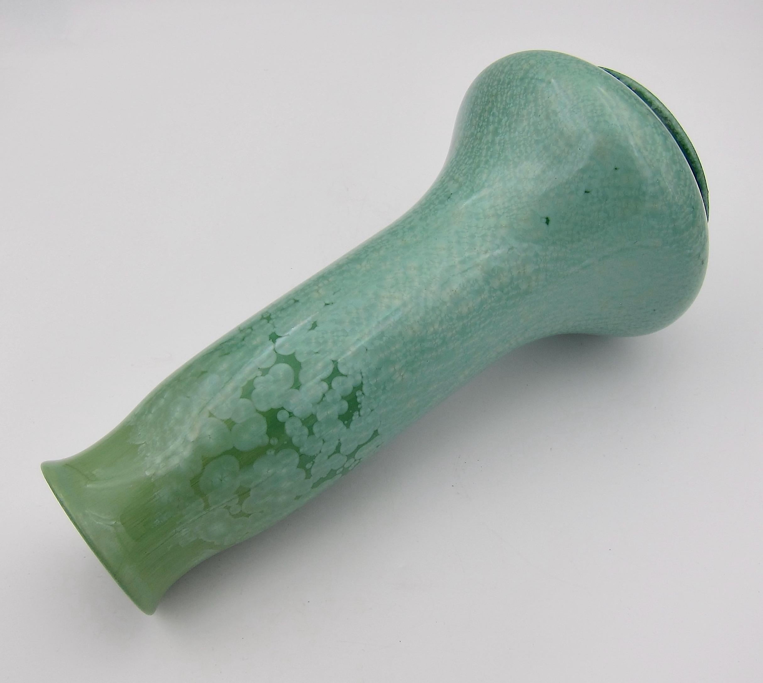 French Sarreguemines Art Pottery Vase with Green Crystalline Glaze, circa 1920s In Good Condition In Los Angeles, CA