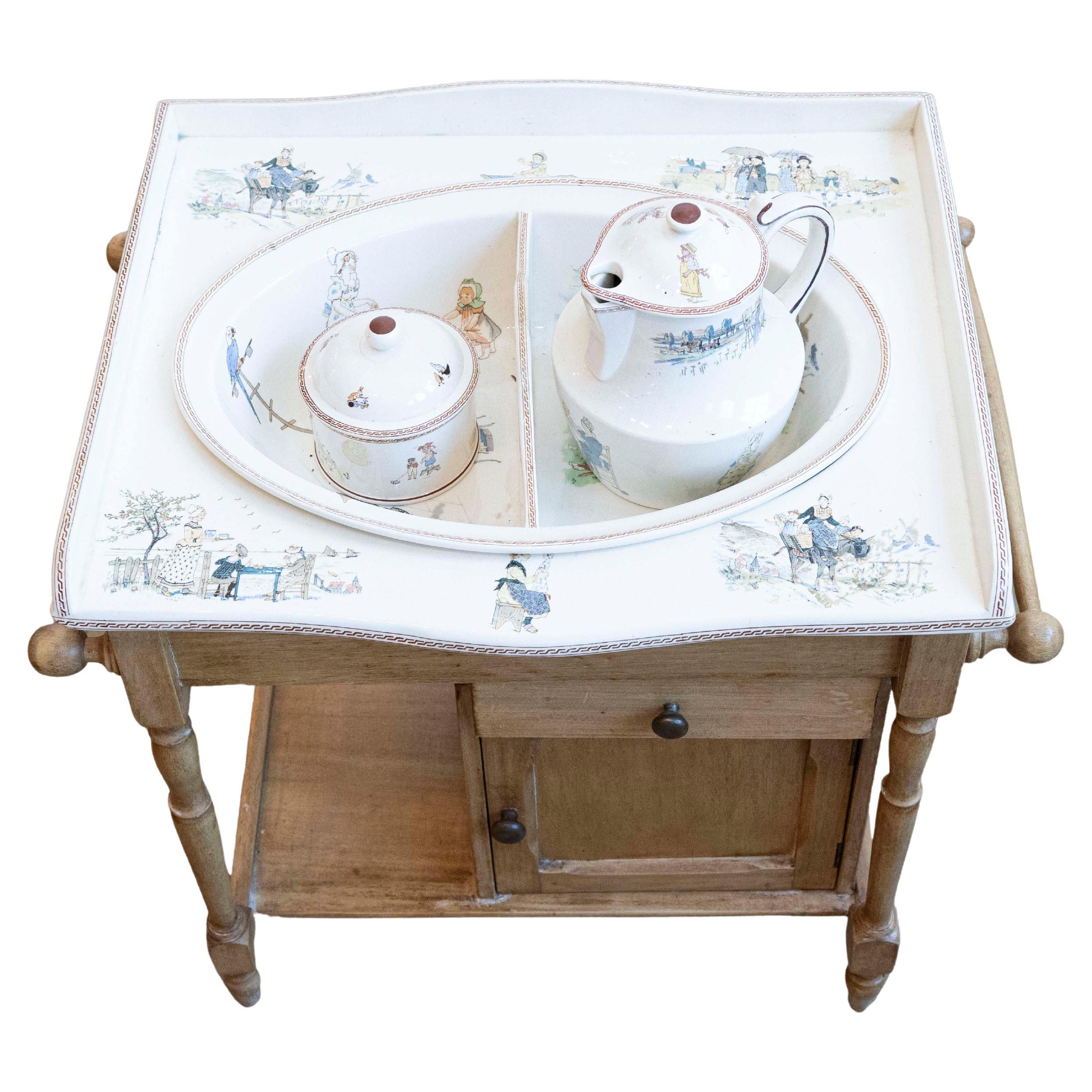 French Sarreguemines Late 19th Century Miniature Sink with Pastoral Scenes