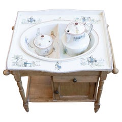 French Sarreguemines Late 19th Century Miniature Sink with Pastoral Scenes