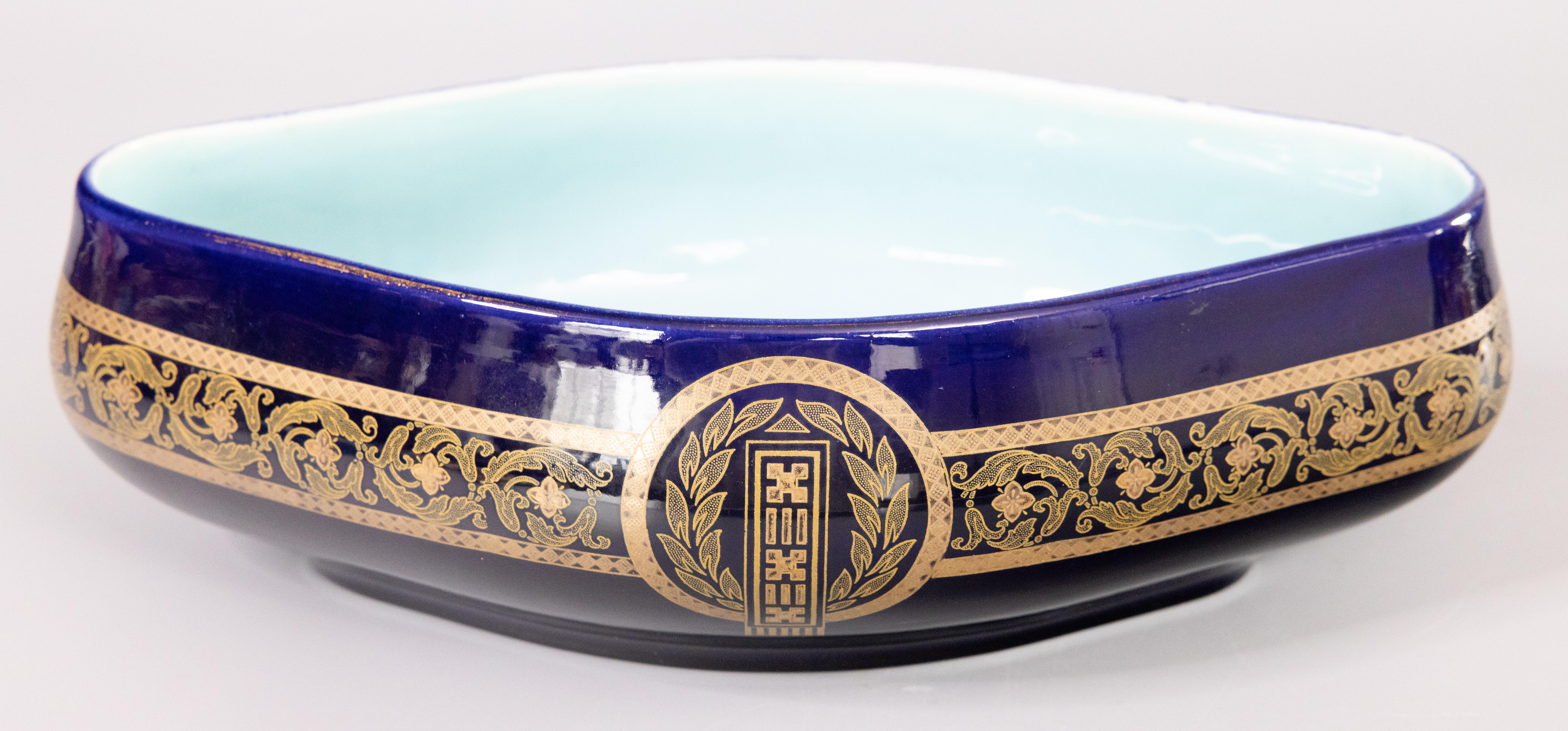 French Sarreguemines Majolica Cobalt Blue & Gilt Oval Centerpiece Bowl, c. 1900 In Good Condition For Sale In Pearland, TX