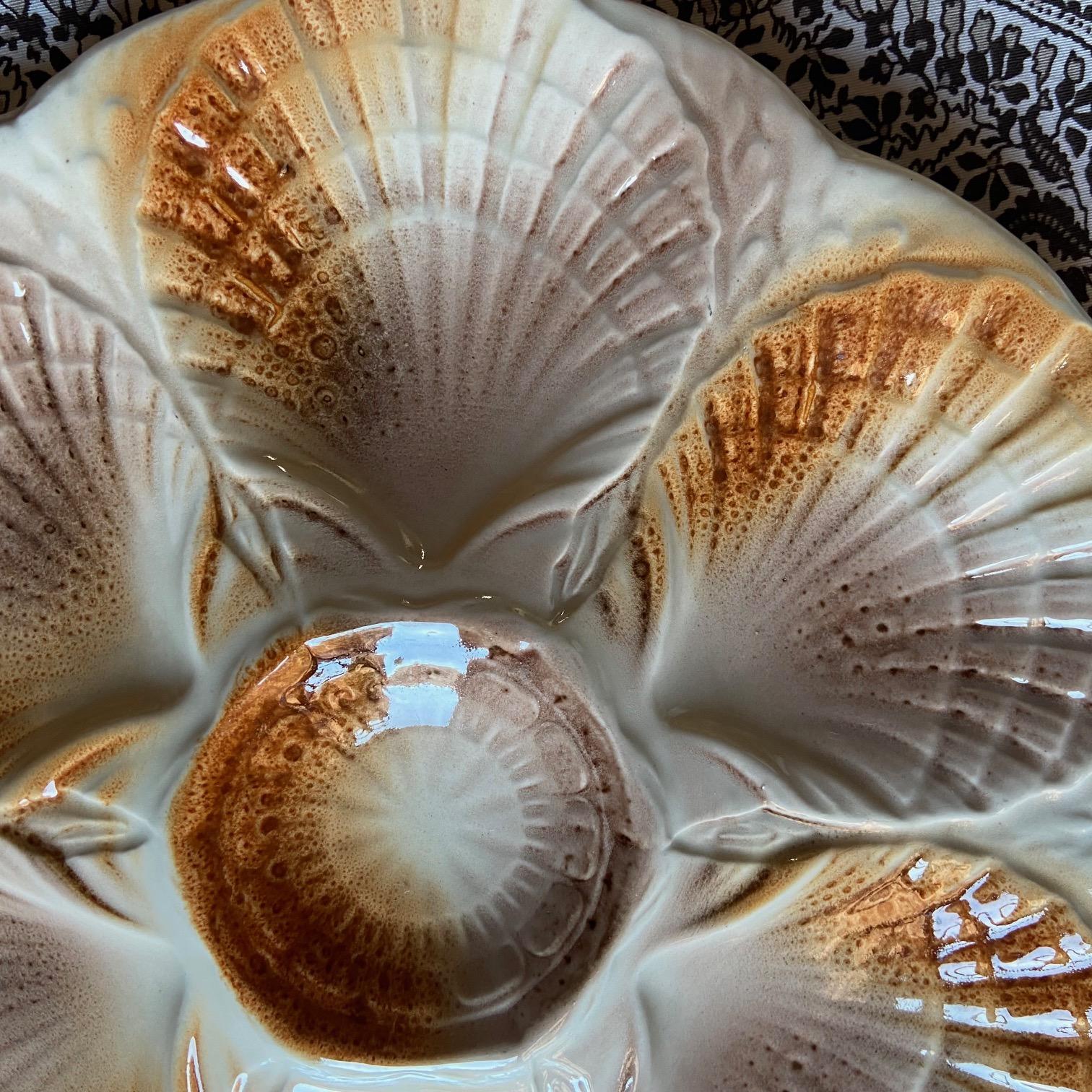 French Sarreguemines Majolica Oyster Shell Plates, set of 6 In Good Condition For Sale In ASNIÈRES-SUR-SEINE, FR