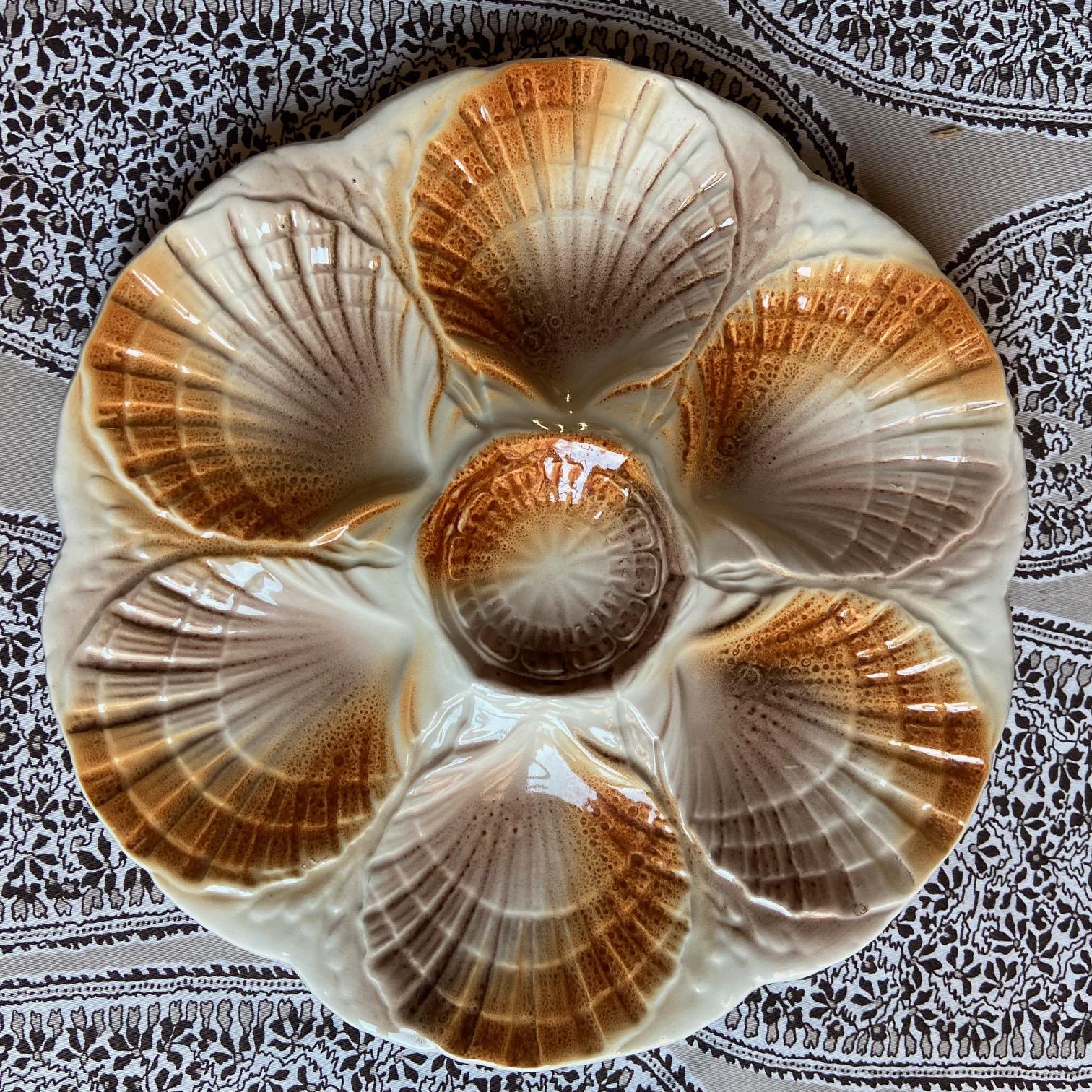 Mid-20th Century French Sarreguemines Majolica Oyster Shell Plates, set of 6 For Sale