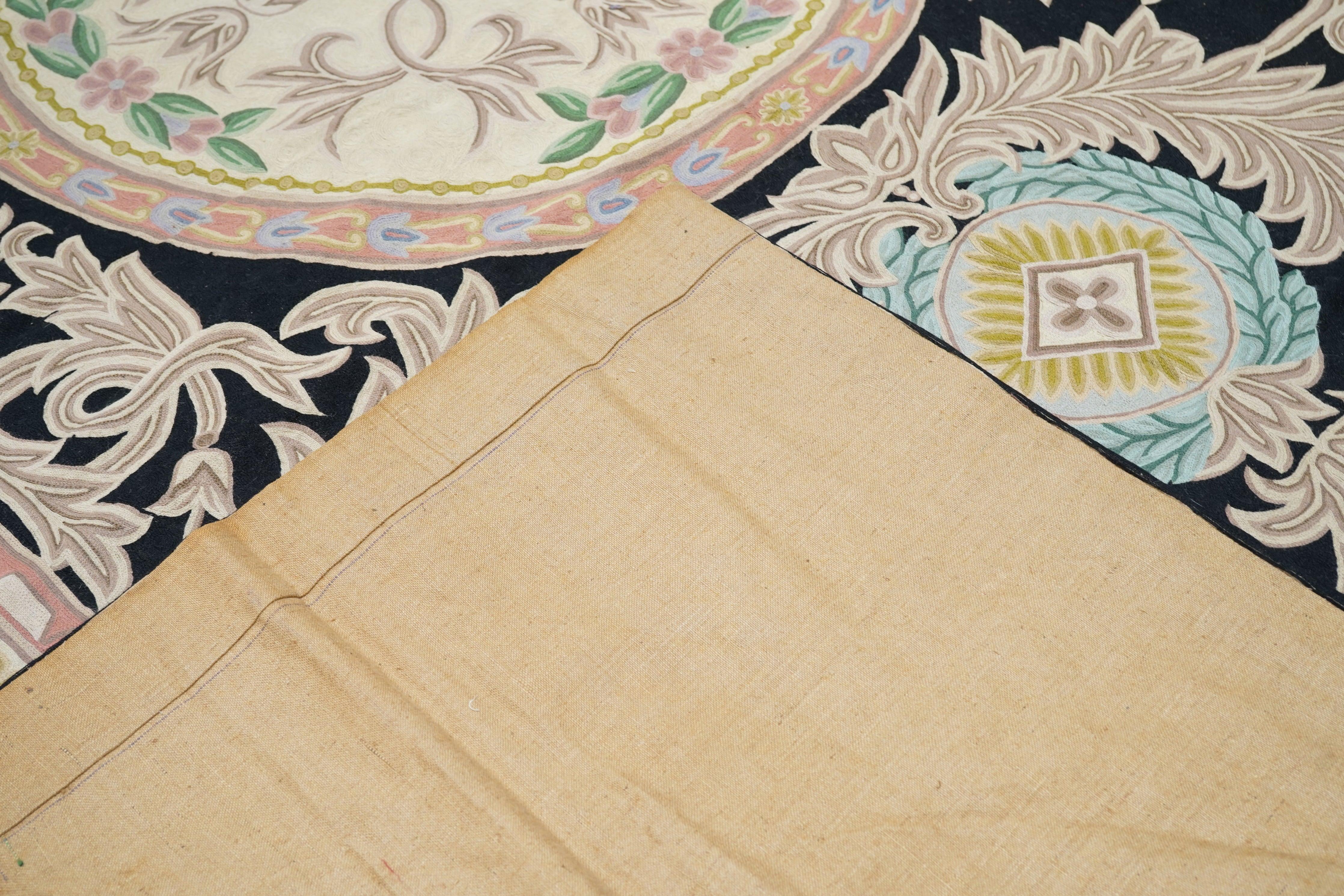 French Savonery Rug 8'10'' x 11'11'' For Sale 4
