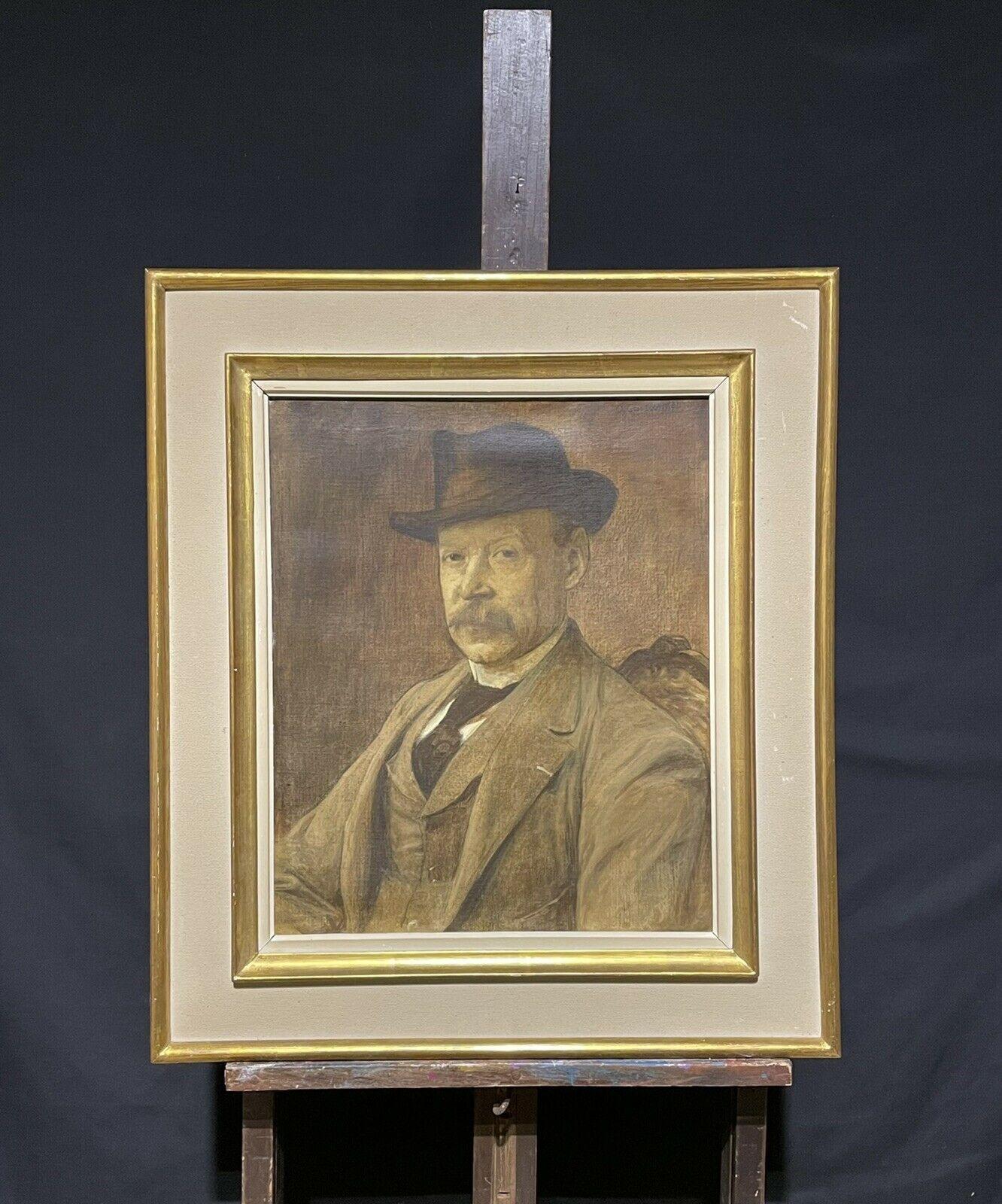ANTIQUE FRENCH IMPRESSIONIST OIL PAINTING - PORTRAIT OF SEATED MAN IN HAT - Painting by Unknown