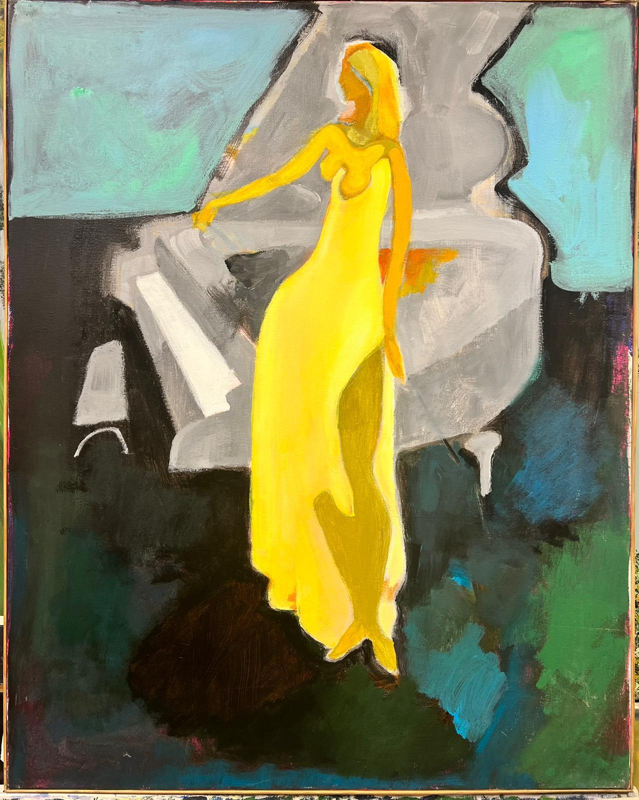 Großes französisches modernistisches Gemälde Mädchen in gelbem Kleid neben dem Großen Klavier – Painting von French School 