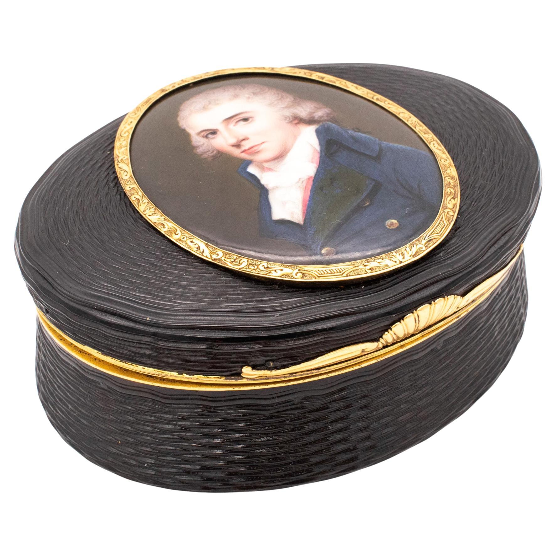 Tabatière ovale de l'école française Louis XVI en or 18 carats avec portrait miniature, 1790