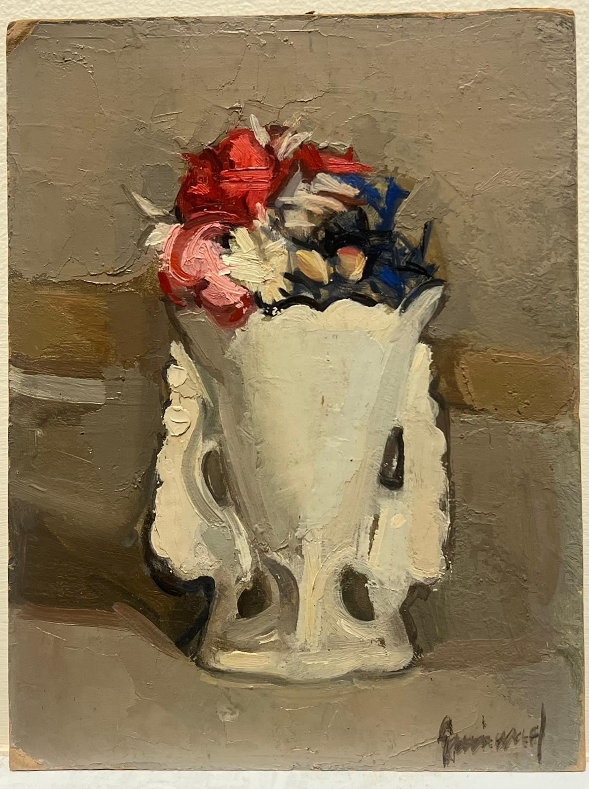 Nature morte de fleurs, vase orné, peinture à l'huile française des années 1920. - Painting de French School