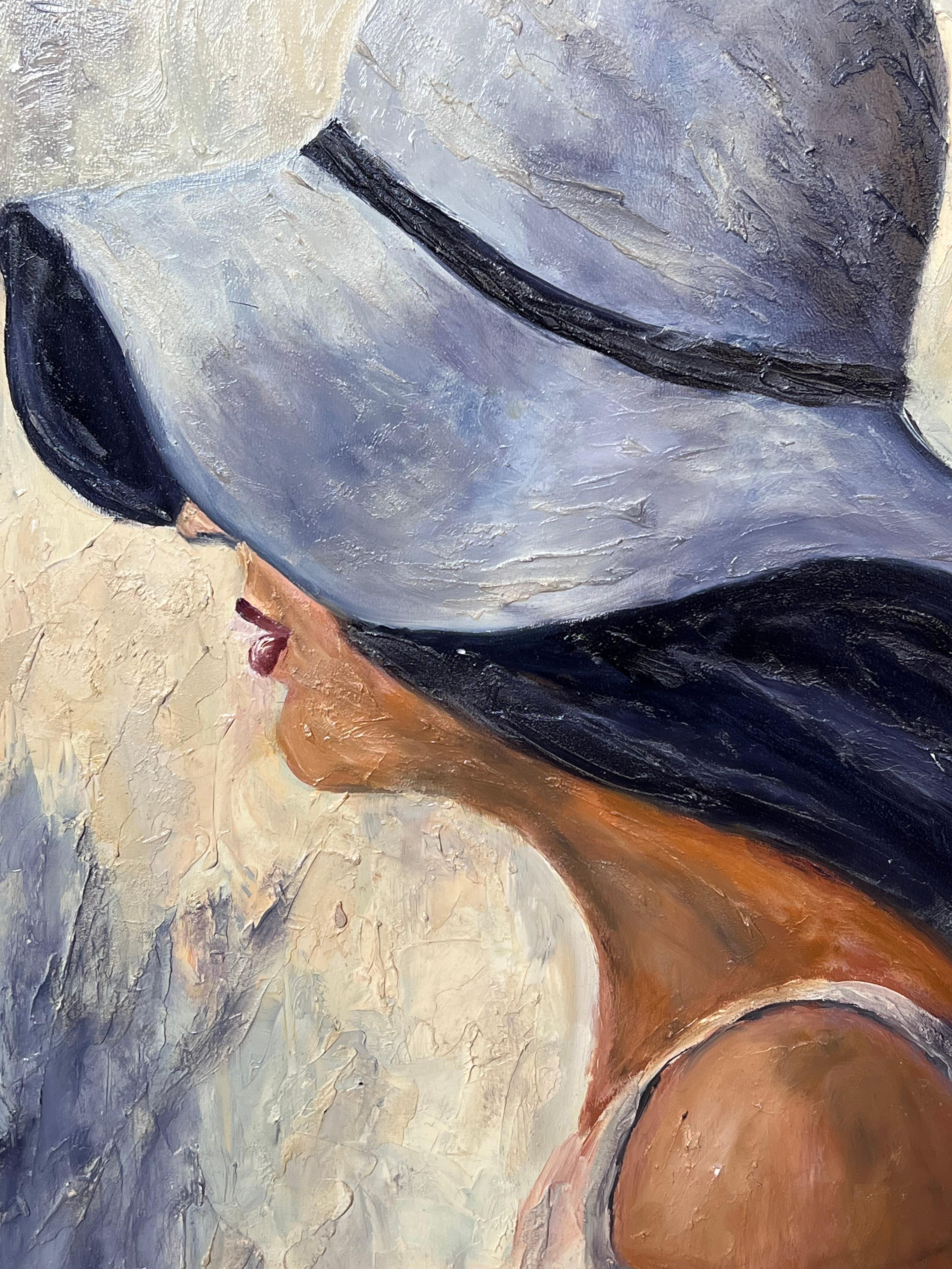 Peinture à l'huile française du 20e siècle Portrait de profil Dame au chapeau lilas - Gris Portrait Painting par French School
