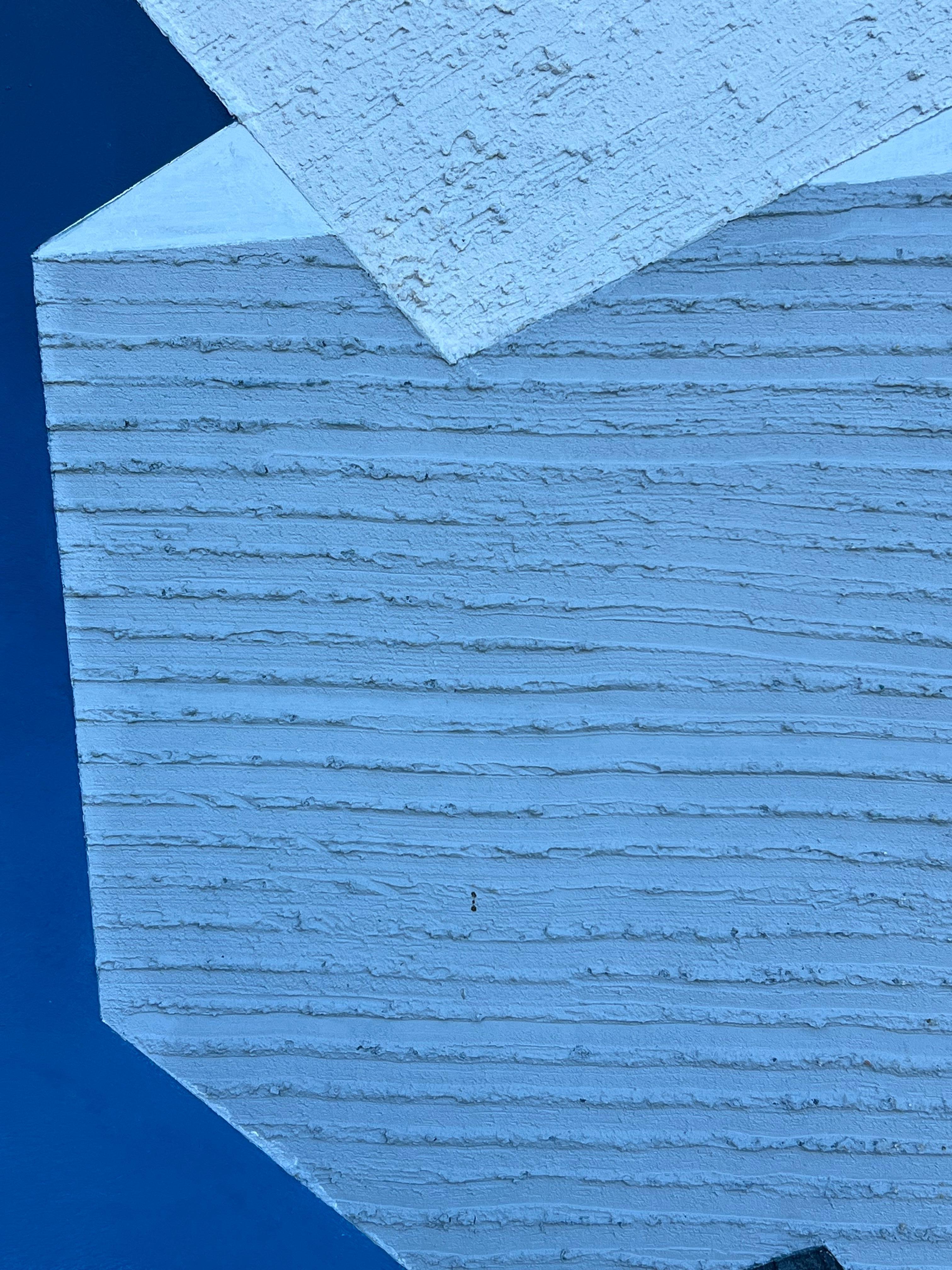 Blues convergente
óleo sobre lienzo, sin enmarcar
Lienzo: 39 x 32 pulgadas
Procedencia: colección privada, Francia
Estado: muy buen estado

Descripción: Esta cautivadora composición abstracta explora la interacción de formas geométricas en distintos