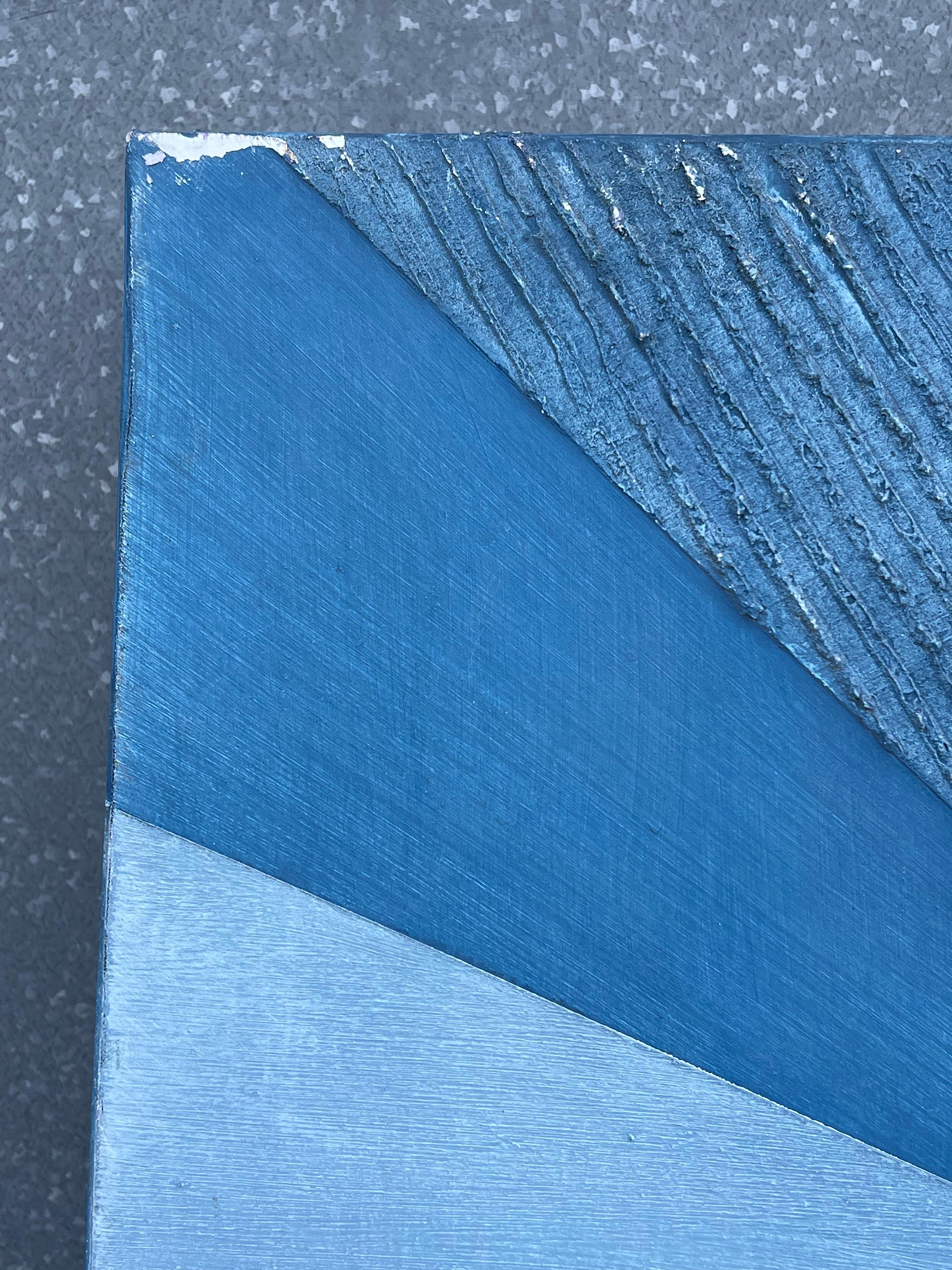 Azules convergentes Abstracción geométrica en tonos azules 2