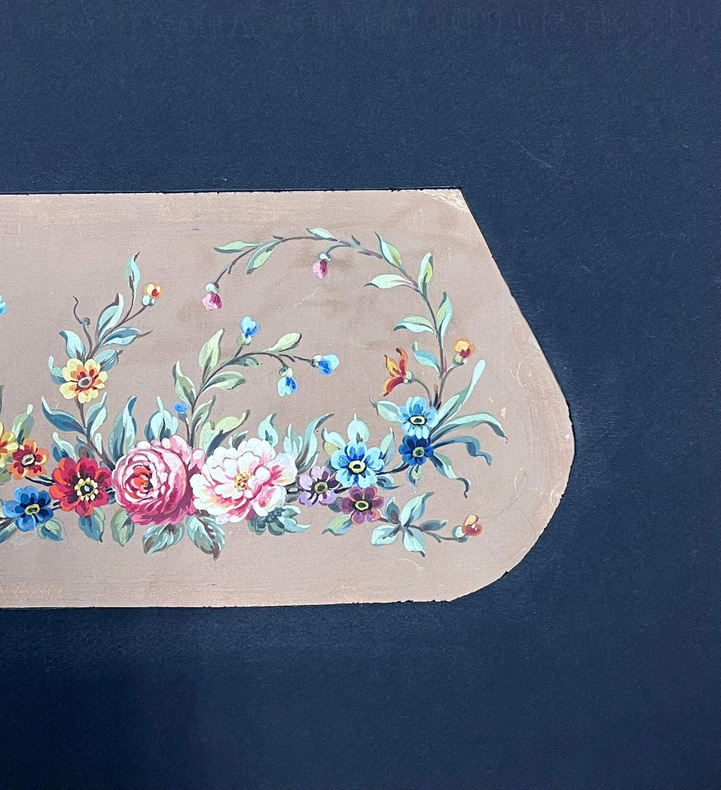 Garland floral élégant avec vignes incurvées et fleurs colorées - Noir Interior Painting par French School