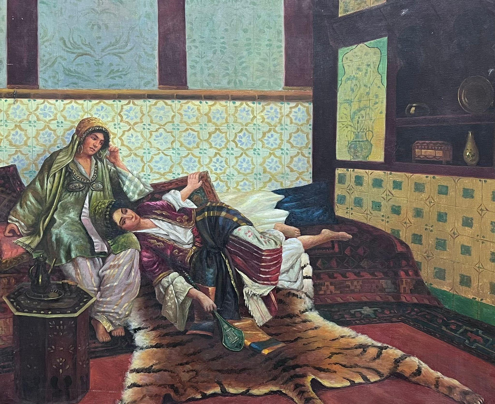 Peinture à l'huile orientaliste française d'Afrique du Nord, intérieur d'un harem, deux femmes - Painting de French School