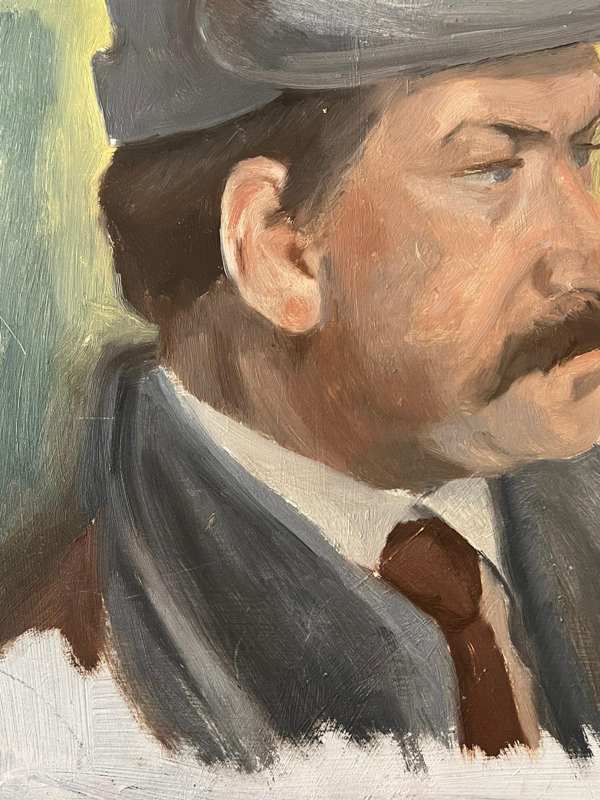 Peinture française du milieu du 20e siècle Portrait d'un homme moustachu coiffé d'une casquette plate - Impressionnisme Painting par French School