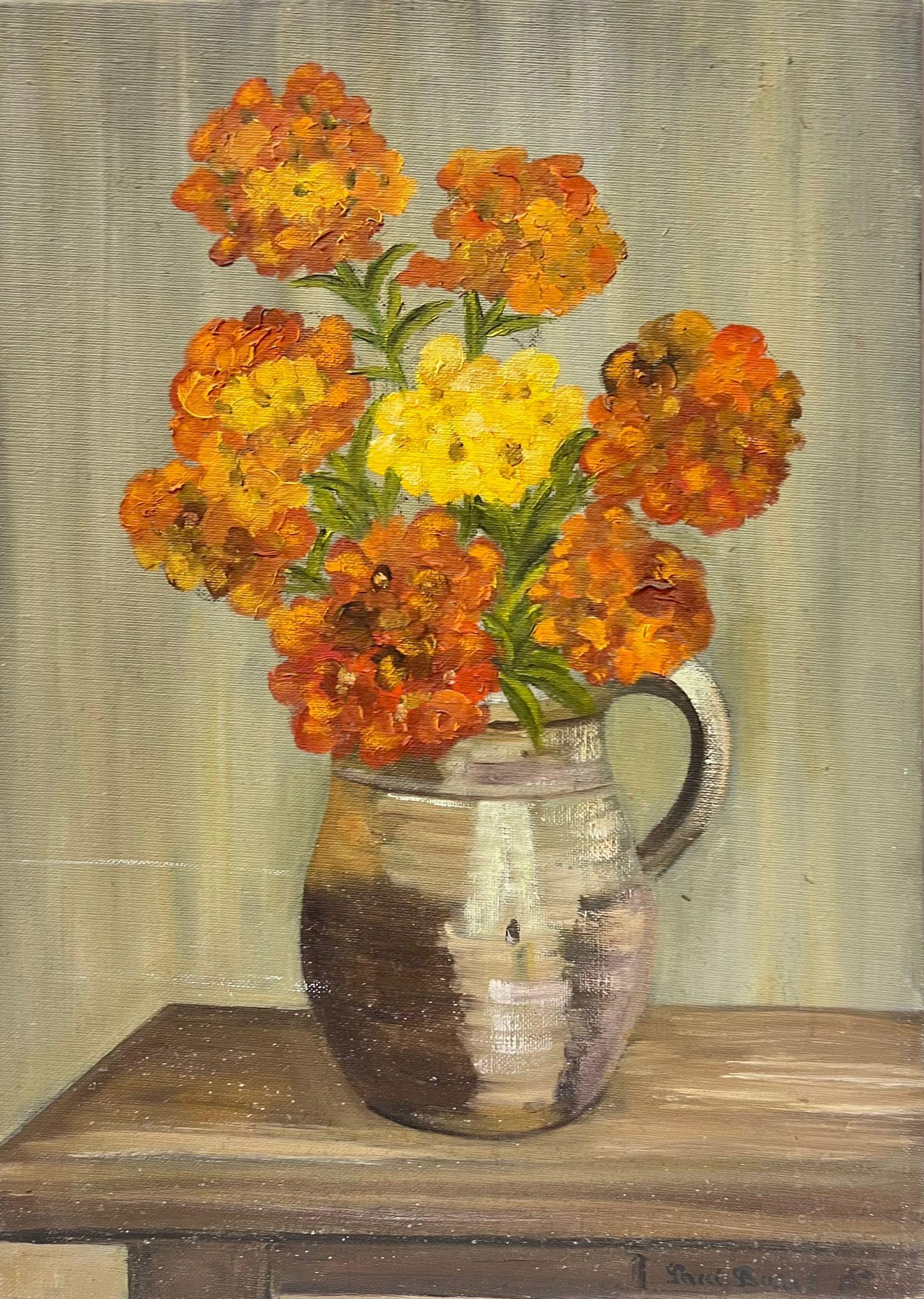 French School Still-Life Painting – Orange und Gelb in Stein Vase auf Eiche Tisch Innenmalerei