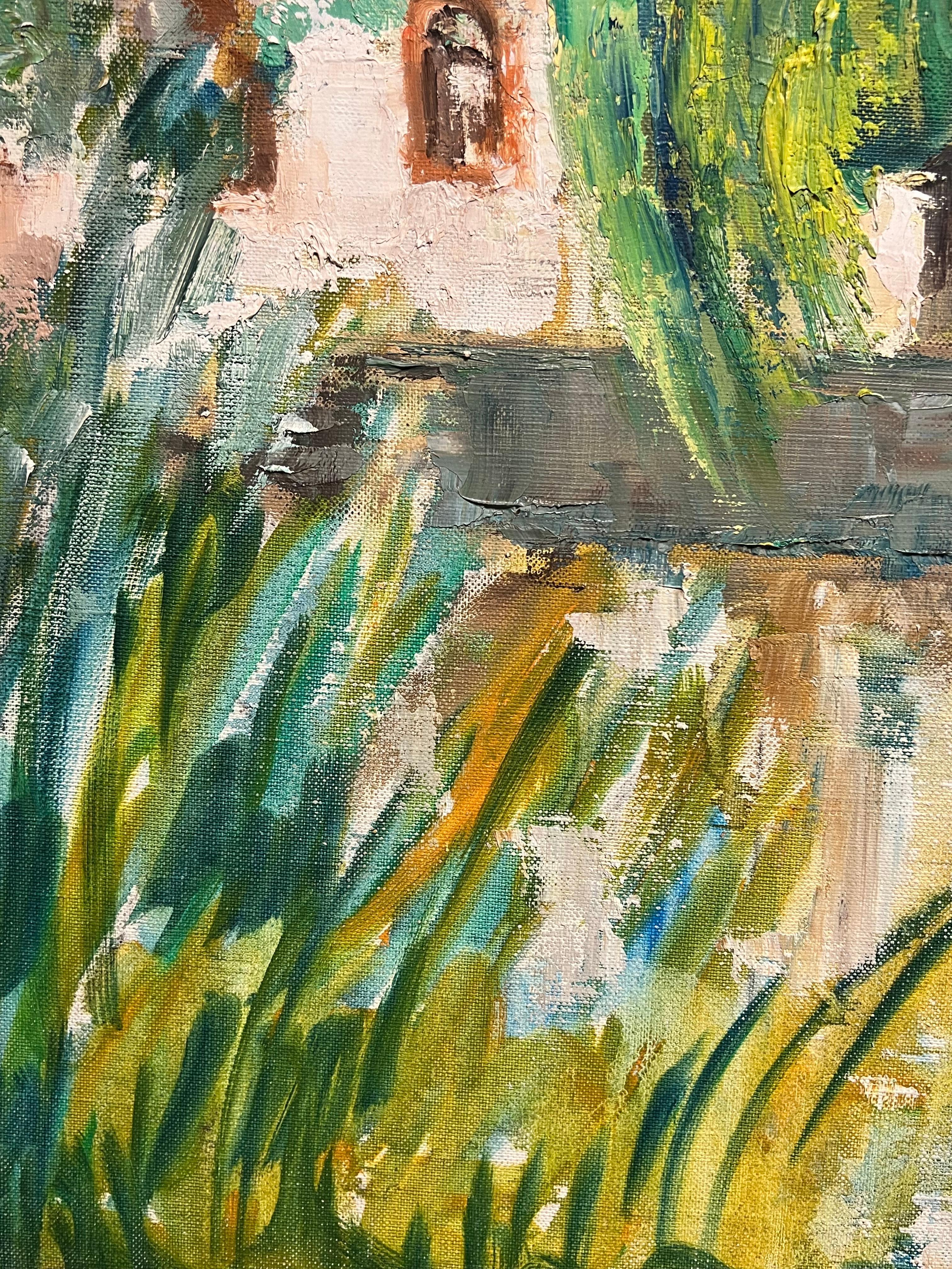 Riverside Cottages Grande dipinto a olio impressionista francese di un paesaggio acquatico in vendita 3