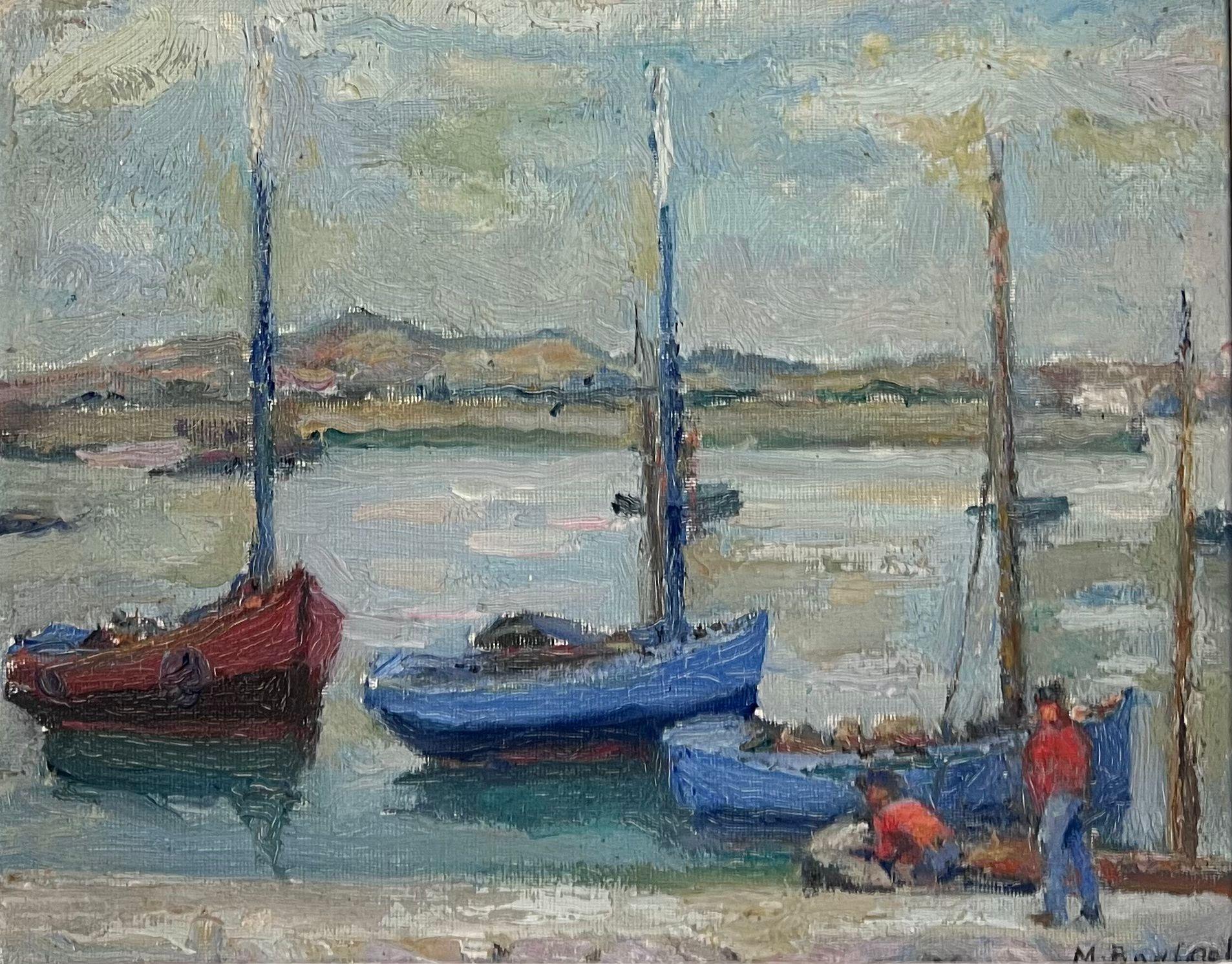 Tranquillo mattino costiero con barche da pesca Porto di Francia Pittura ad olio del 1930 - Painting di French School