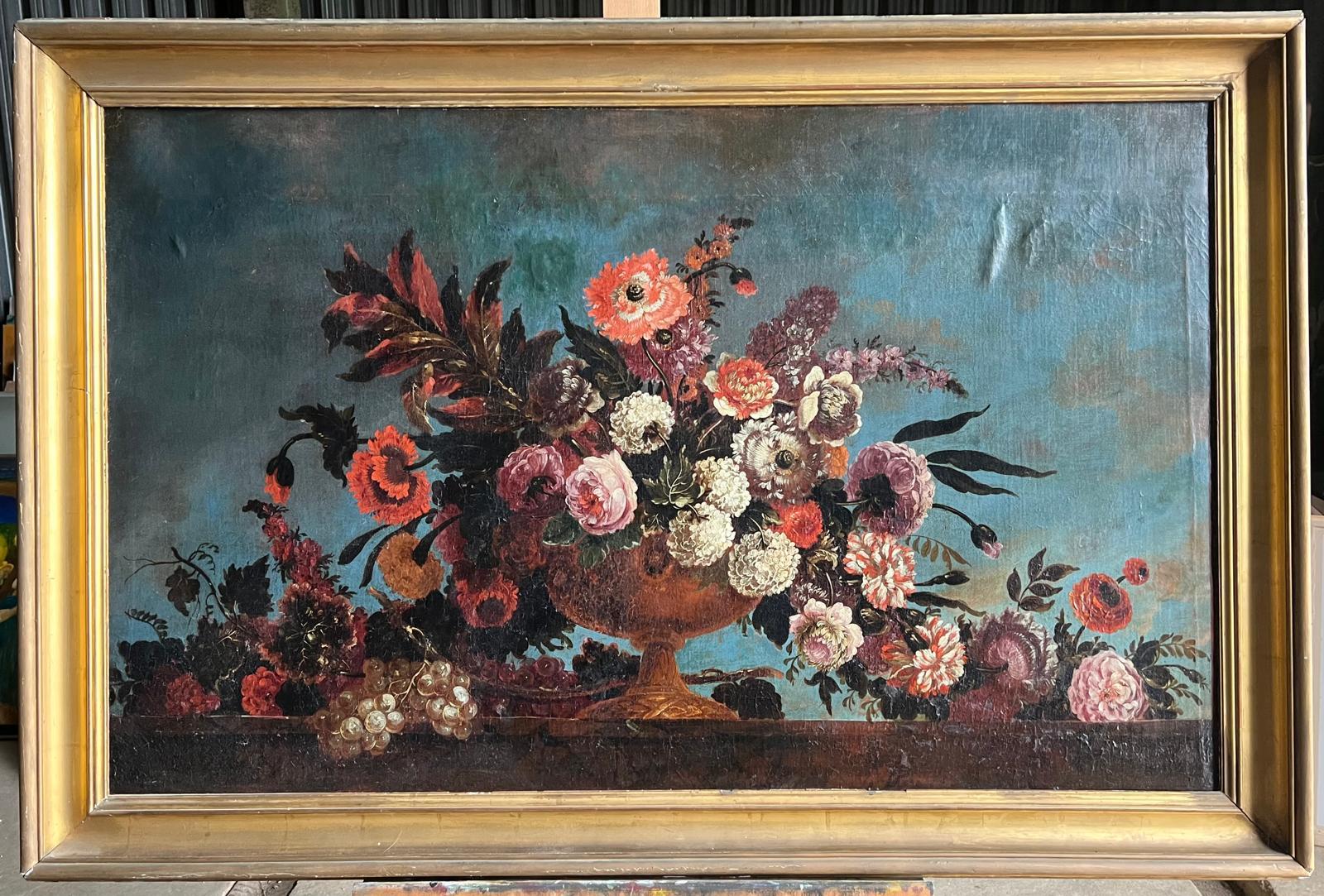 Siglo XVIII Enorme bodegón floral Pintura al óleo que representa un ramo Urna adornada - Painting de French School