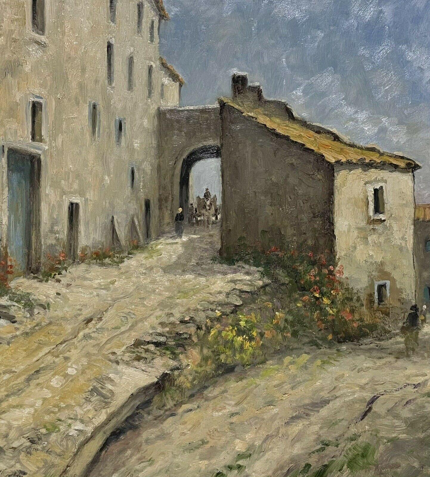 Superb French Impressionist Signed Oil Old Provencal Village, Stunning Frame For Sale 1