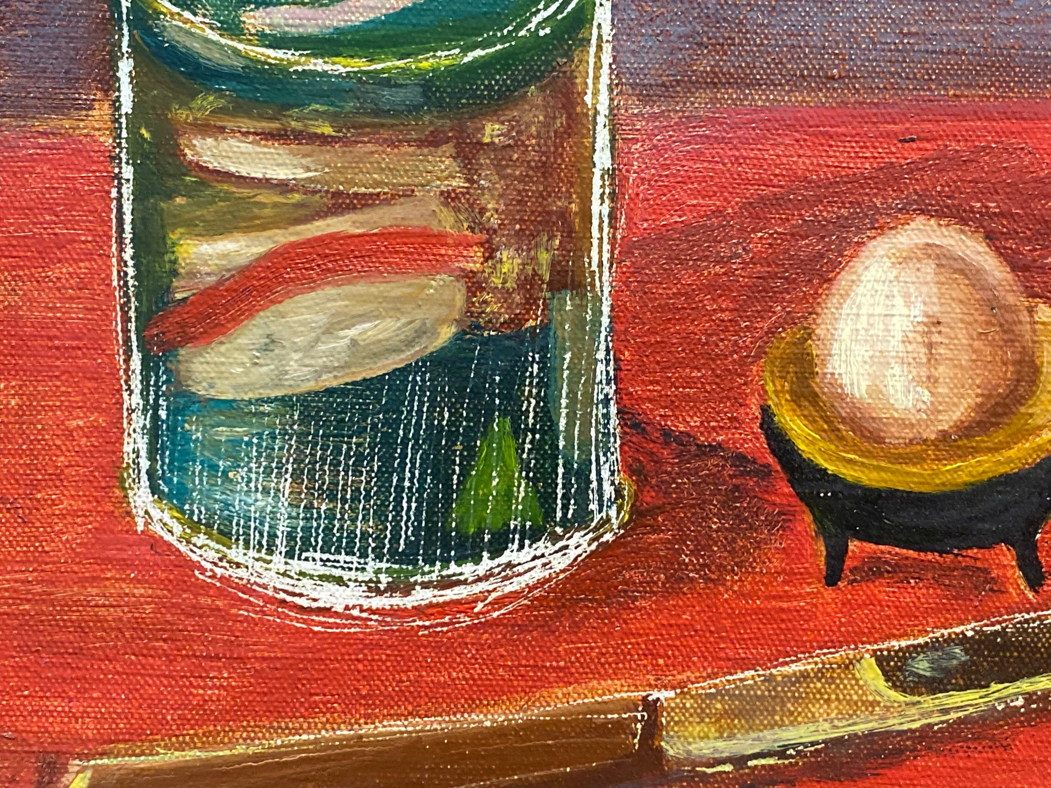 Französisches modernistisches Ölgemälde – Stillleben-Keramikobjekte auf rotem Tisch (Braun), Still-Life Painting, von Unknown