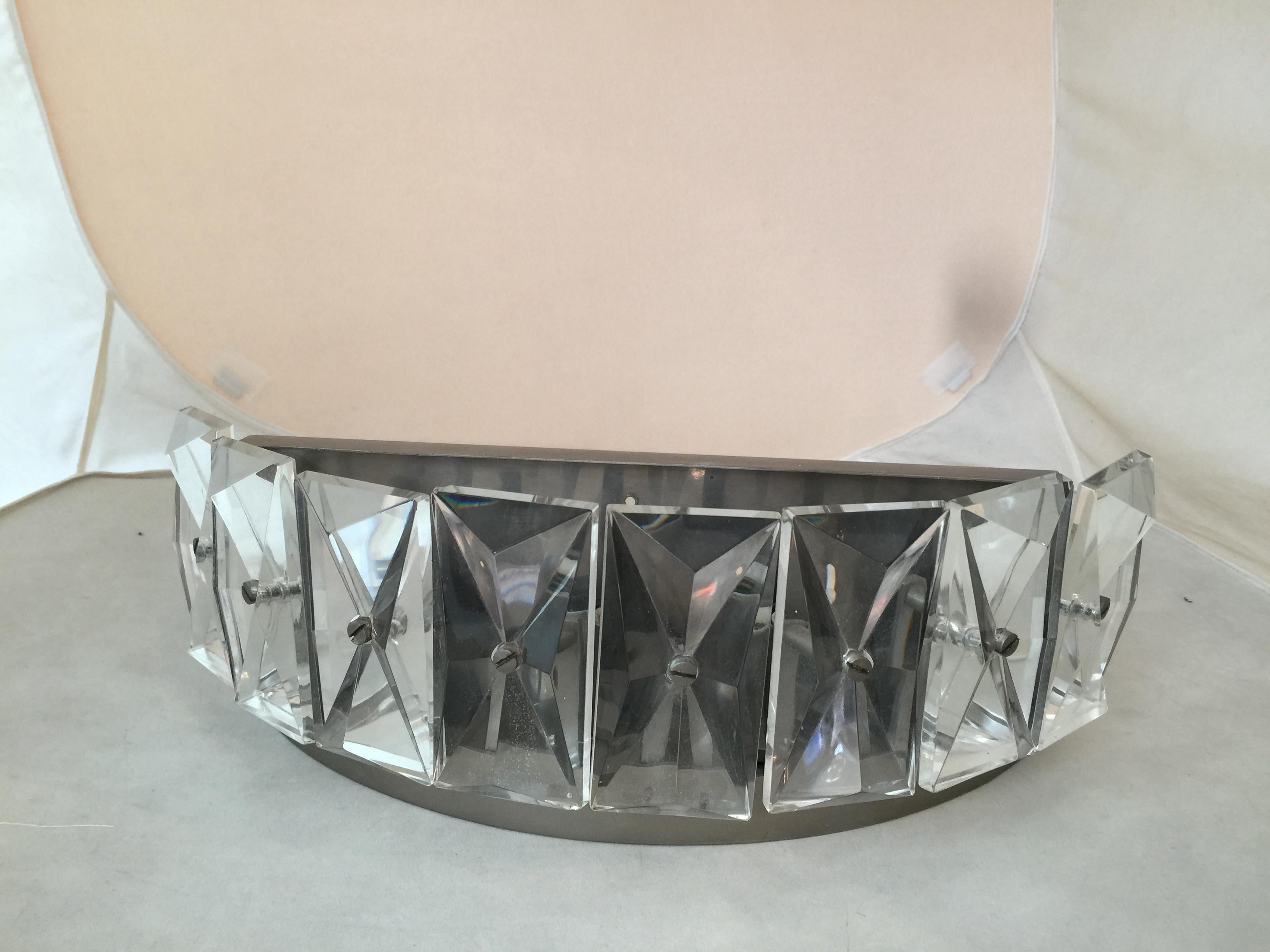 French Sconce in Crystal and chrome For Sale 2