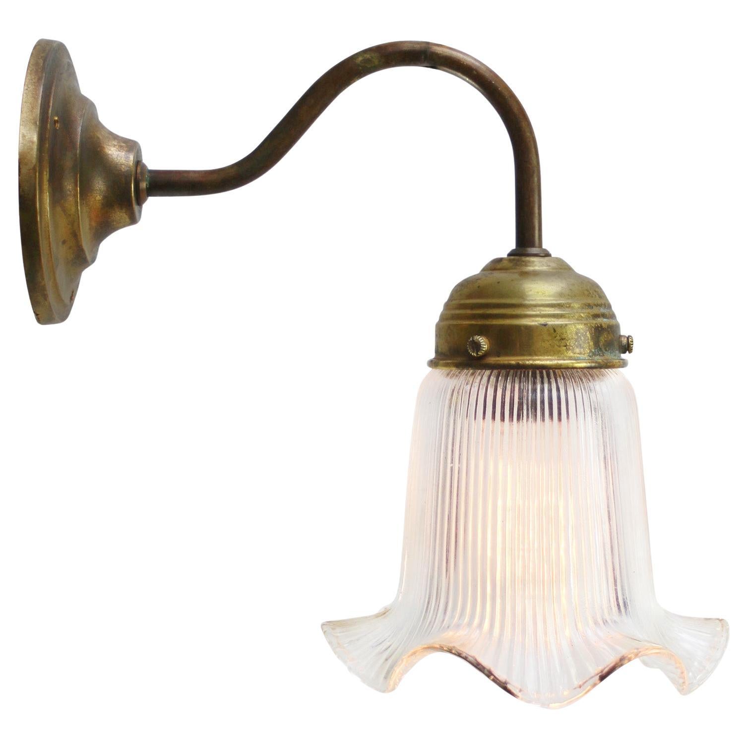 What is the difference between lighting and a luminaire?