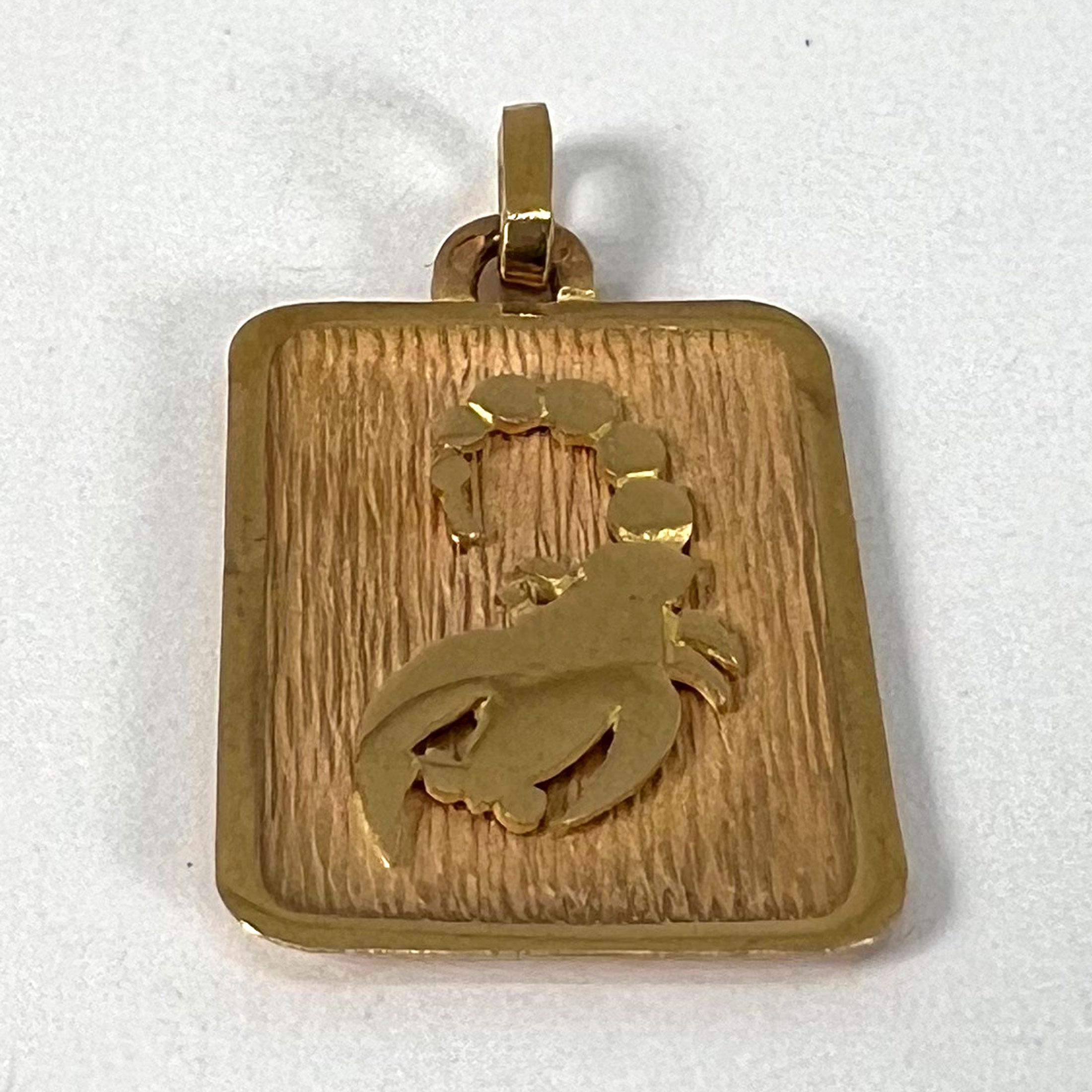 French Scorpio Starsign Zodiac 18K Yellow Gold Charm Medal Pendant For Sale 9