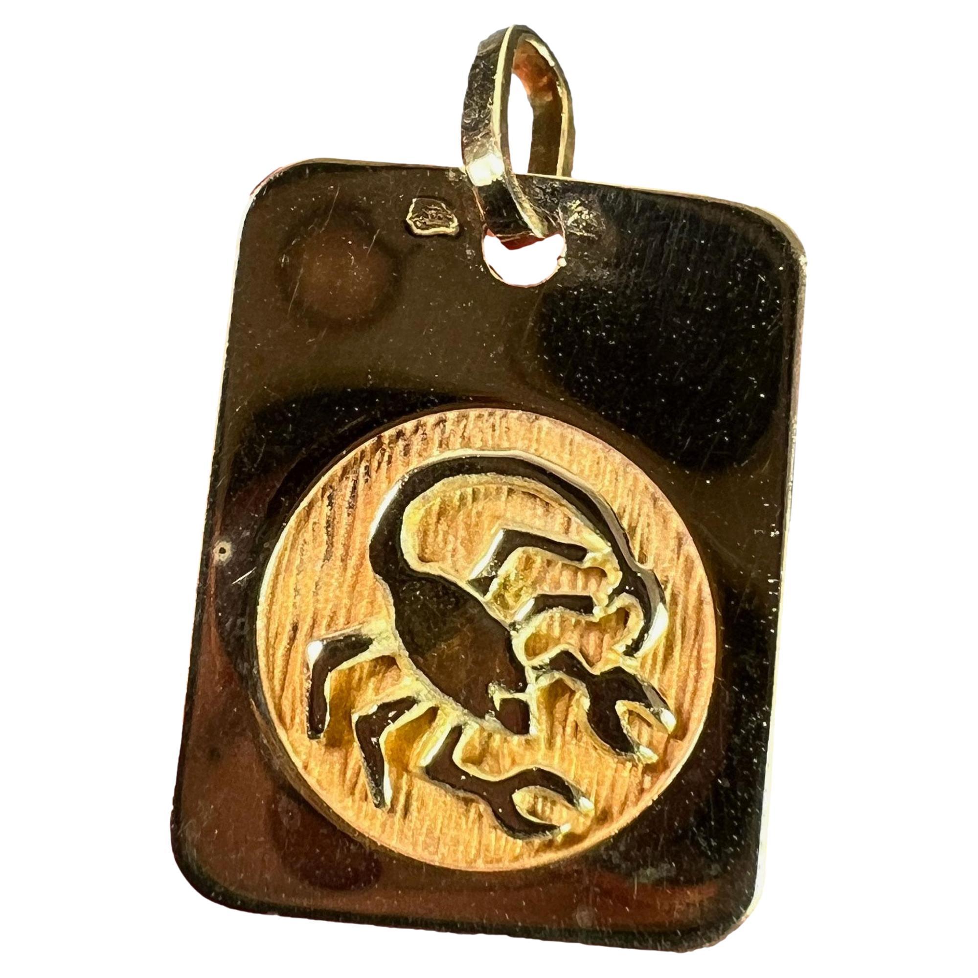 French Scorpio Starsign Zodiac 18K Yellow Gold Charm Medal Pendant