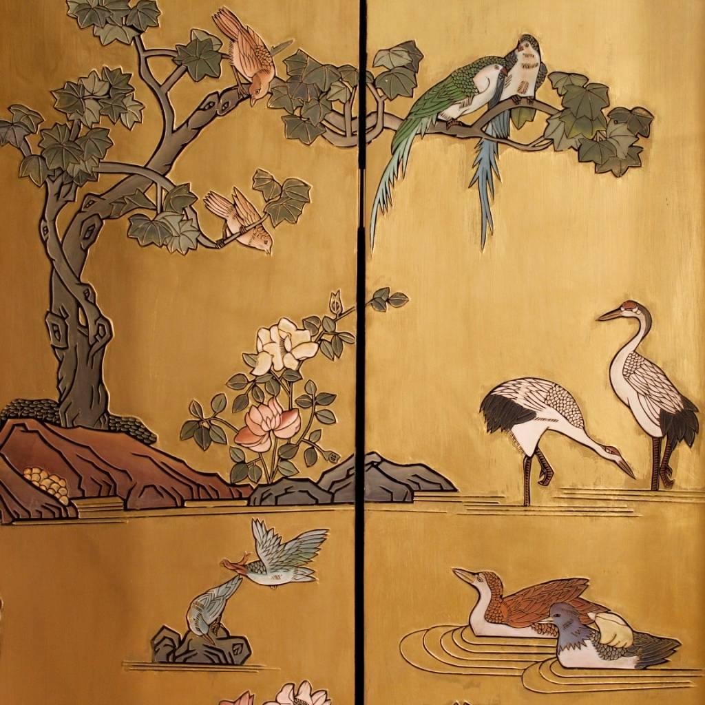 Chinese Screen in Lacquered and Painted Chinoiserie Wood from 20th Century 7