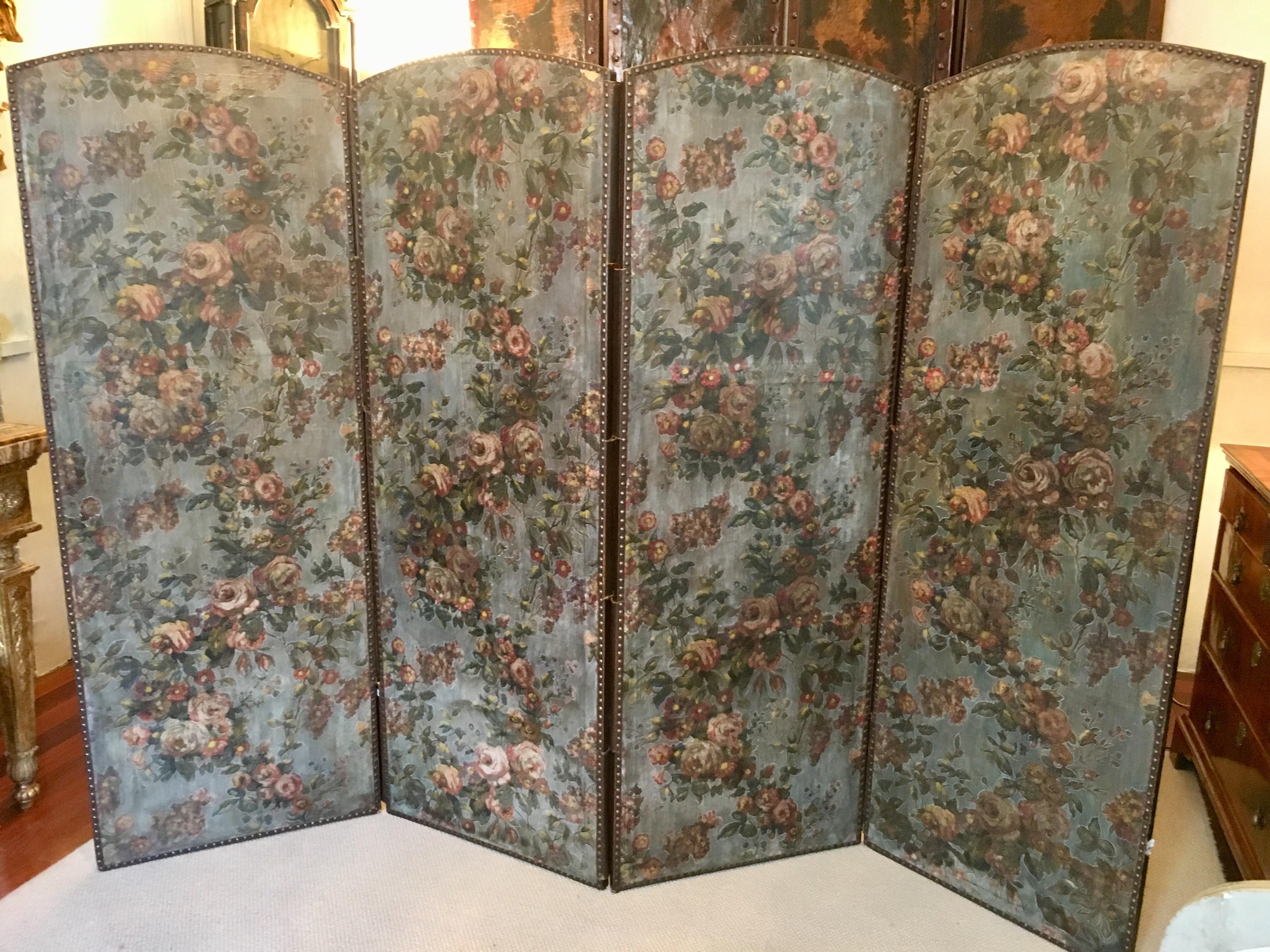 French Screen Paper on Leather from the 19th Century Decorated with Flowers For Sale 3