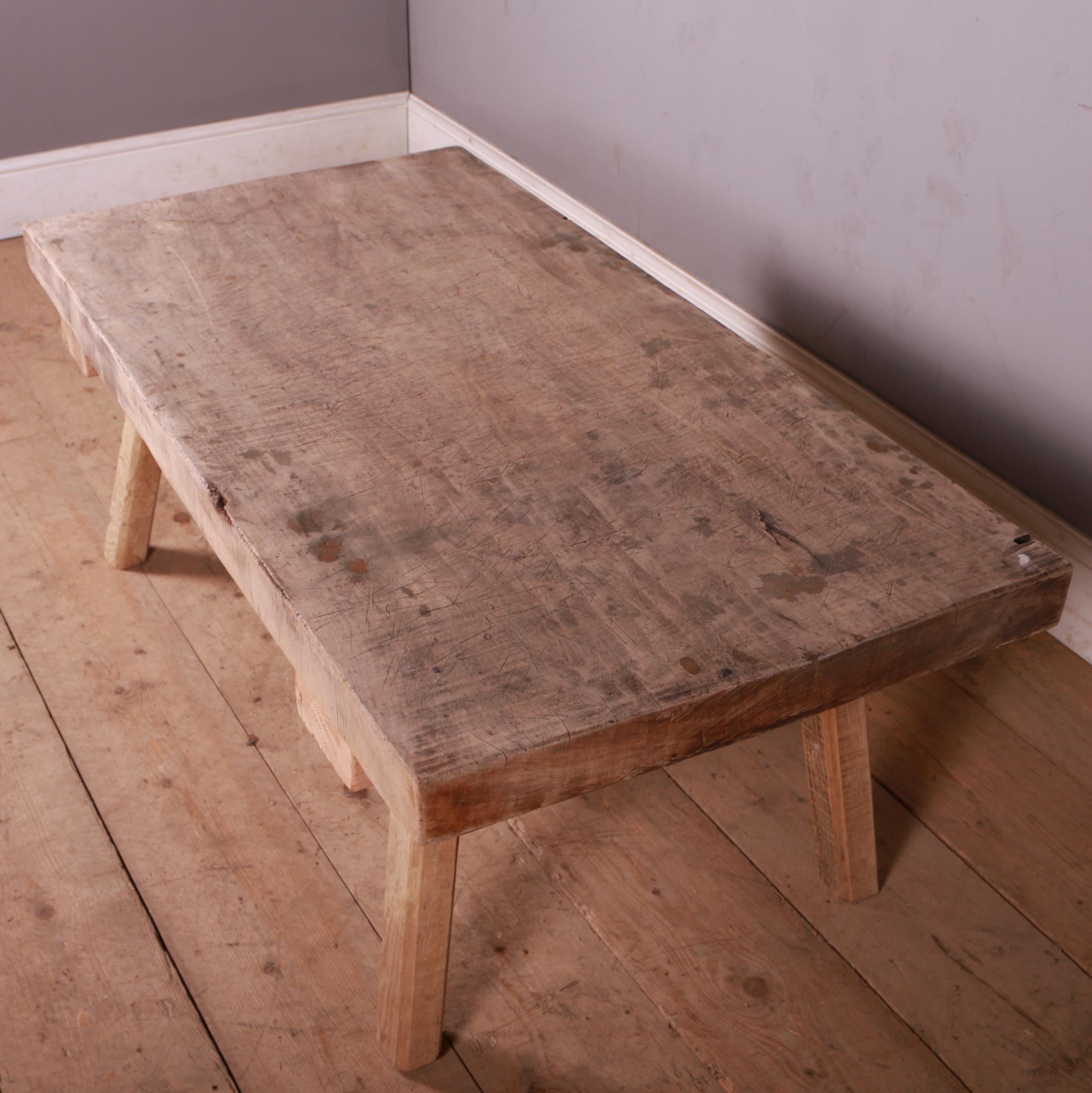 French Scrubbed Sycamore and Elm Coffee Table In Good Condition In Leamington Spa, Warwickshire