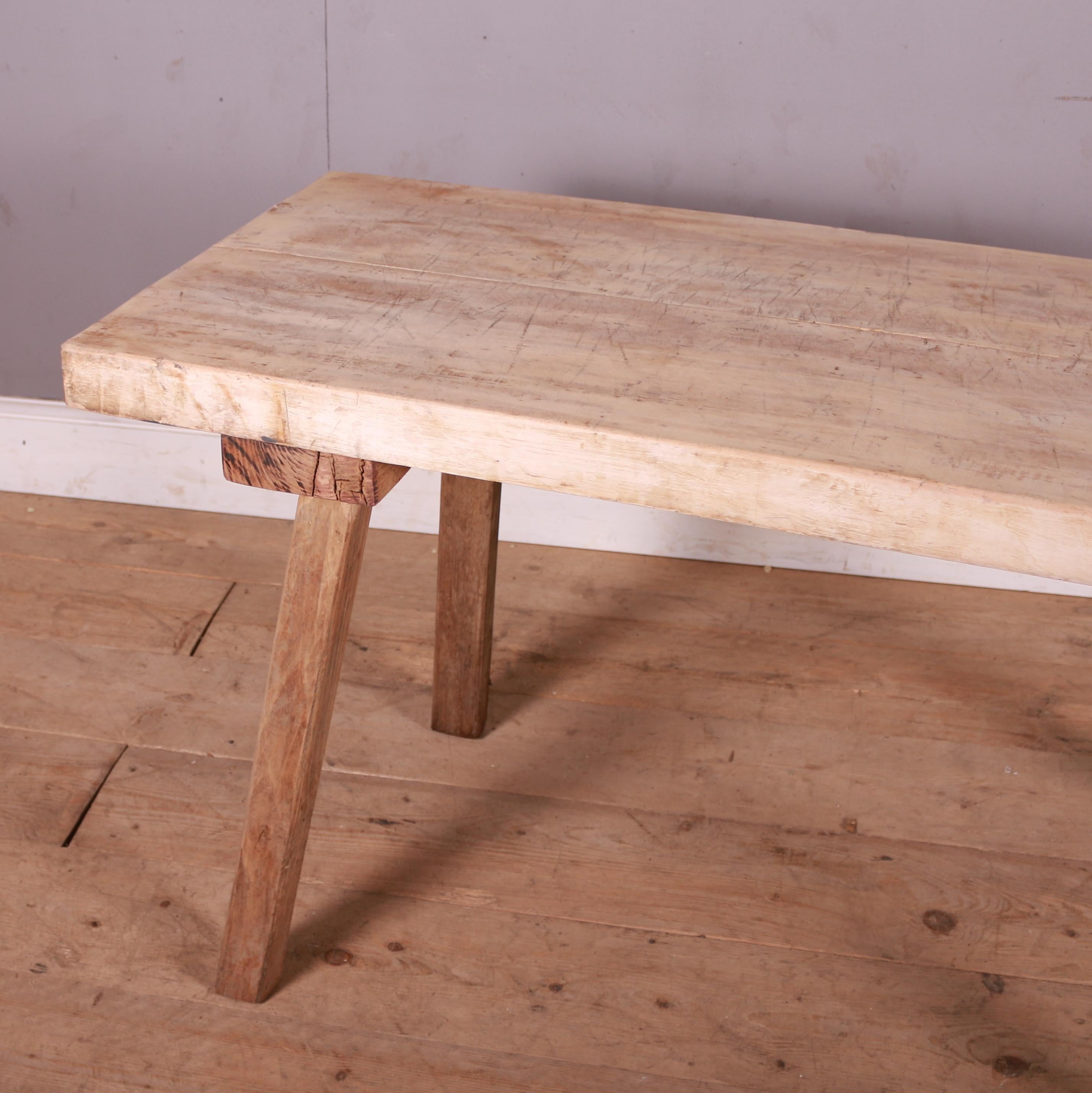 French Scrubbed Sycamore and Elm Trestle Table In Good Condition For Sale In Leamington Spa, Warwickshire