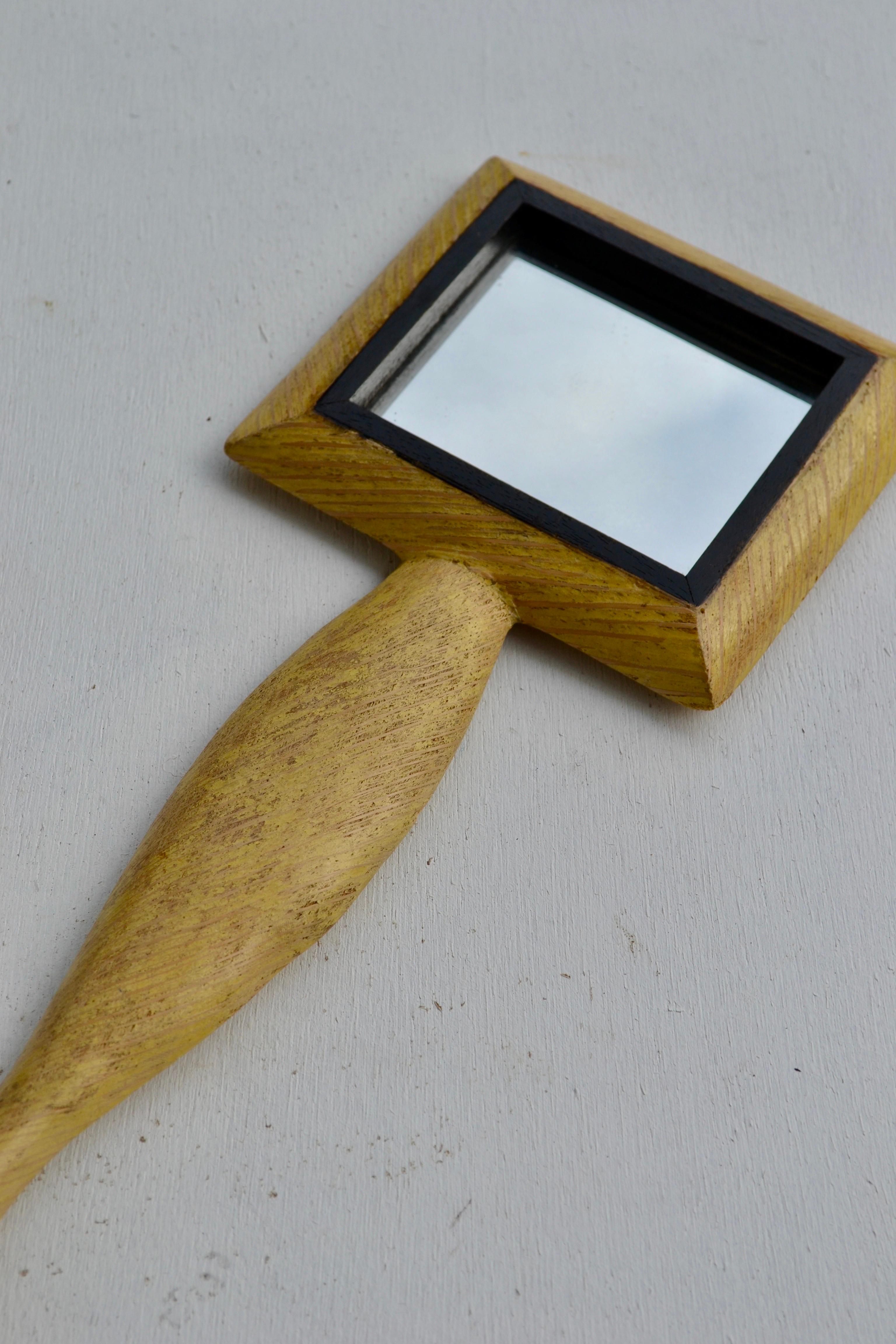 French Sculpted Wooden Hand Mirror, 1950s In Good Condition For Sale In SOTTEVILLE-LÈS-ROUEN, FR