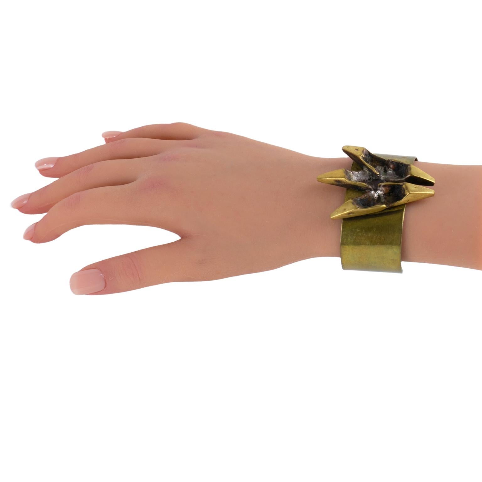 French Sculptor Henri Nogaret Mid-Century Brutalist Bronze Cuff Bracelet For Sale 3