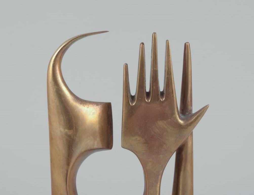 Français Sculpteur français, sculpture moderniste en bronze, bronze massif.  Années 1960/70.  en vente