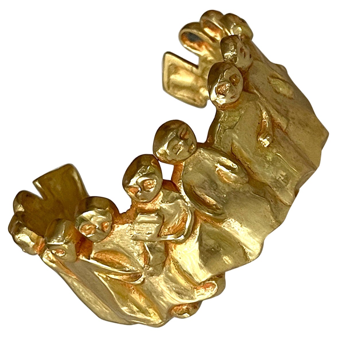 Bracelet sculptural français en bronze « La Manif » de Line Vautrin