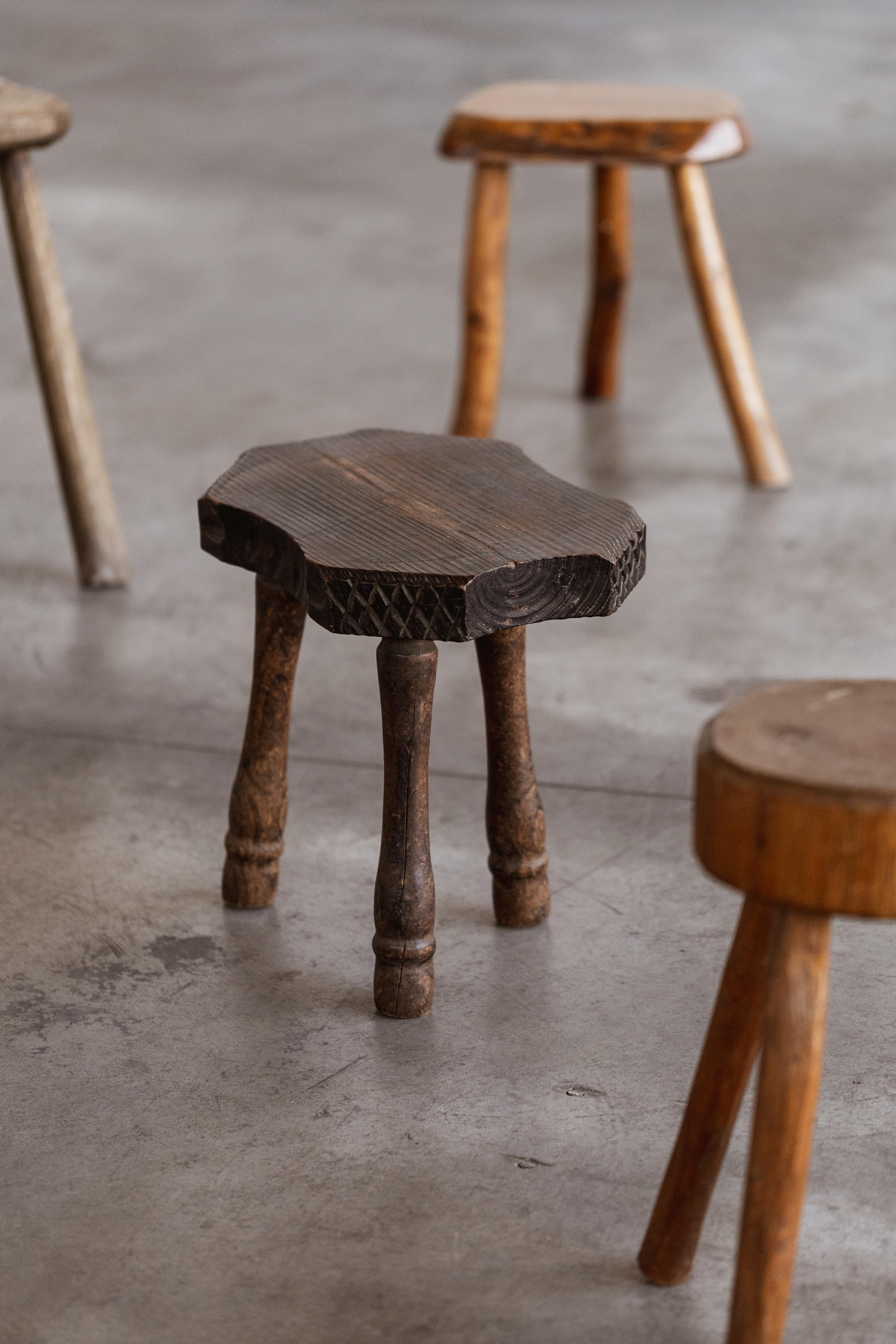 Francese French Sculptural Primitive Stools, 1960, Set of 14 in vendita