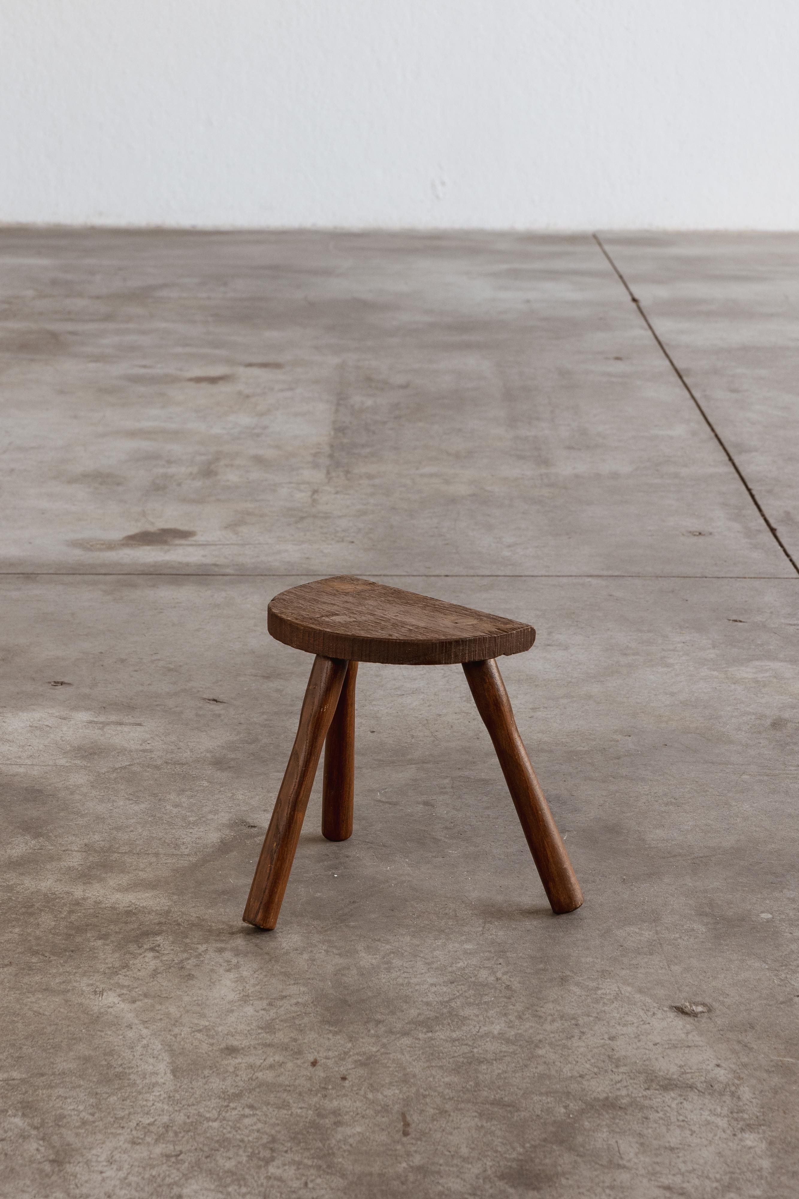 French Sculptural Primitive Stools, 1960, Set of 5 in vendita 2