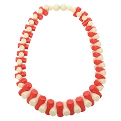 Collier en résine sculpturale française