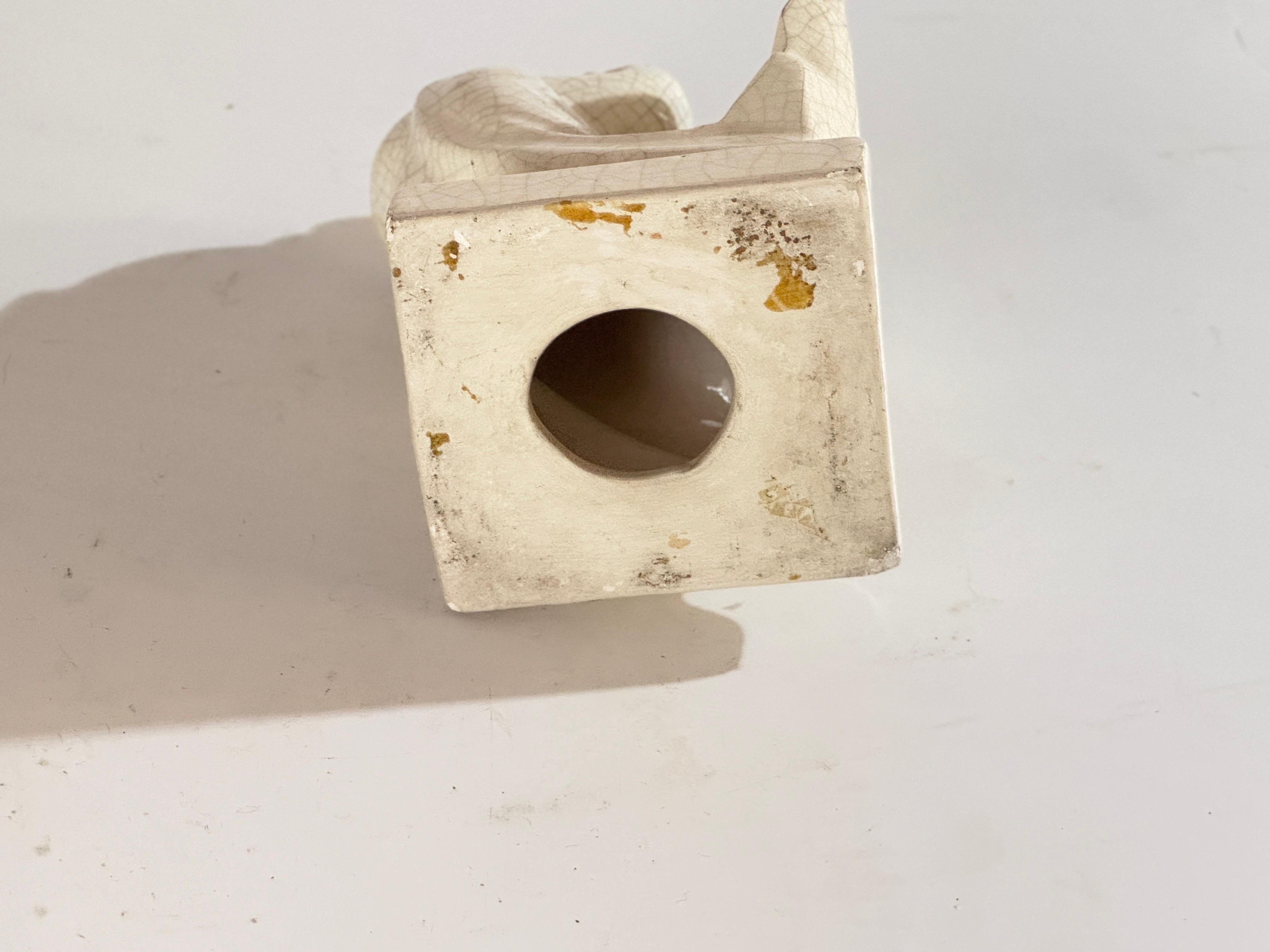 Escultura francesa de una paloma en  Cerámica agrietada circa 1960 Francia Color blanco Moderno de mediados de siglo en venta