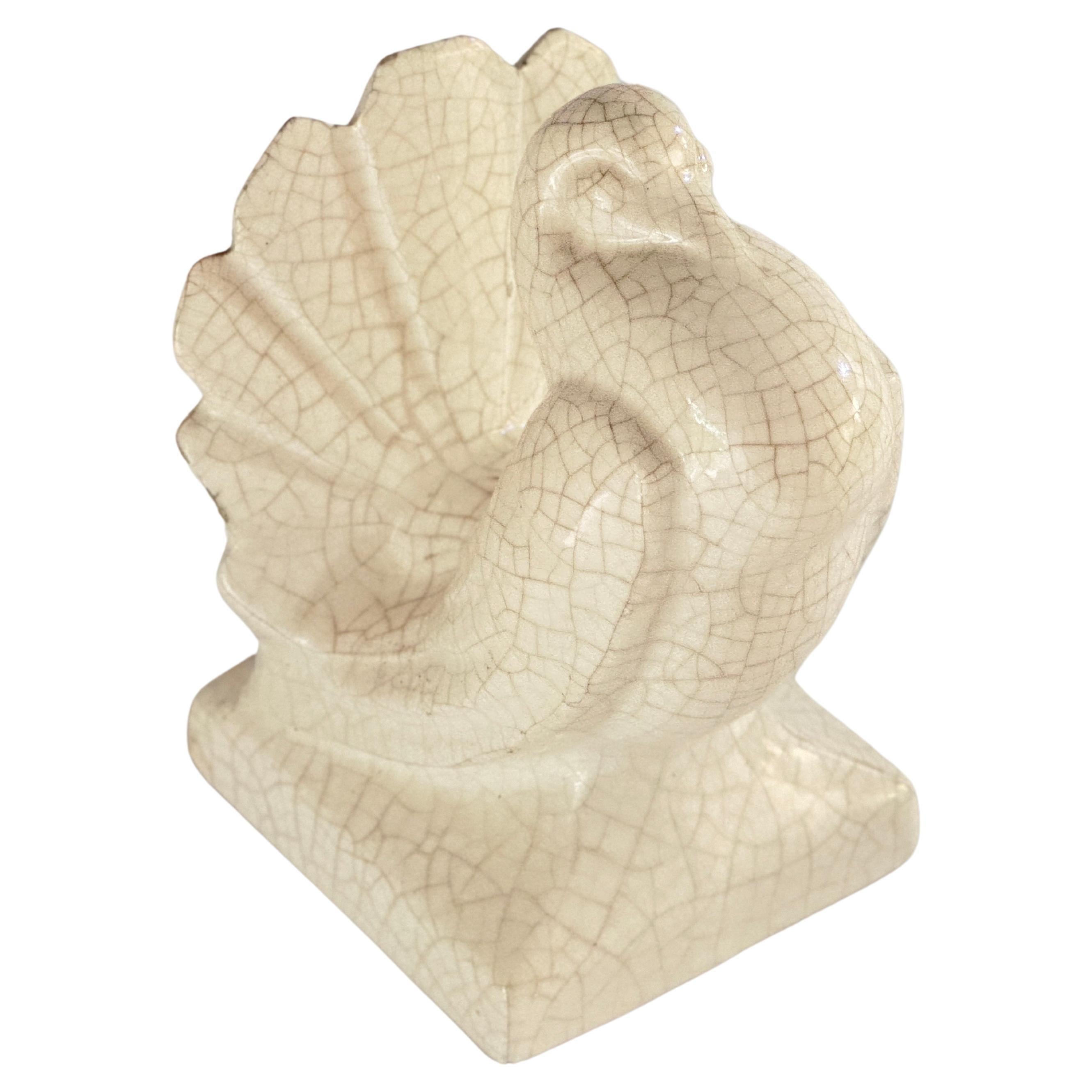 Escultura francesa de una paloma en  Cerámica agrietada circa 1960 Francia Color blanco en venta
