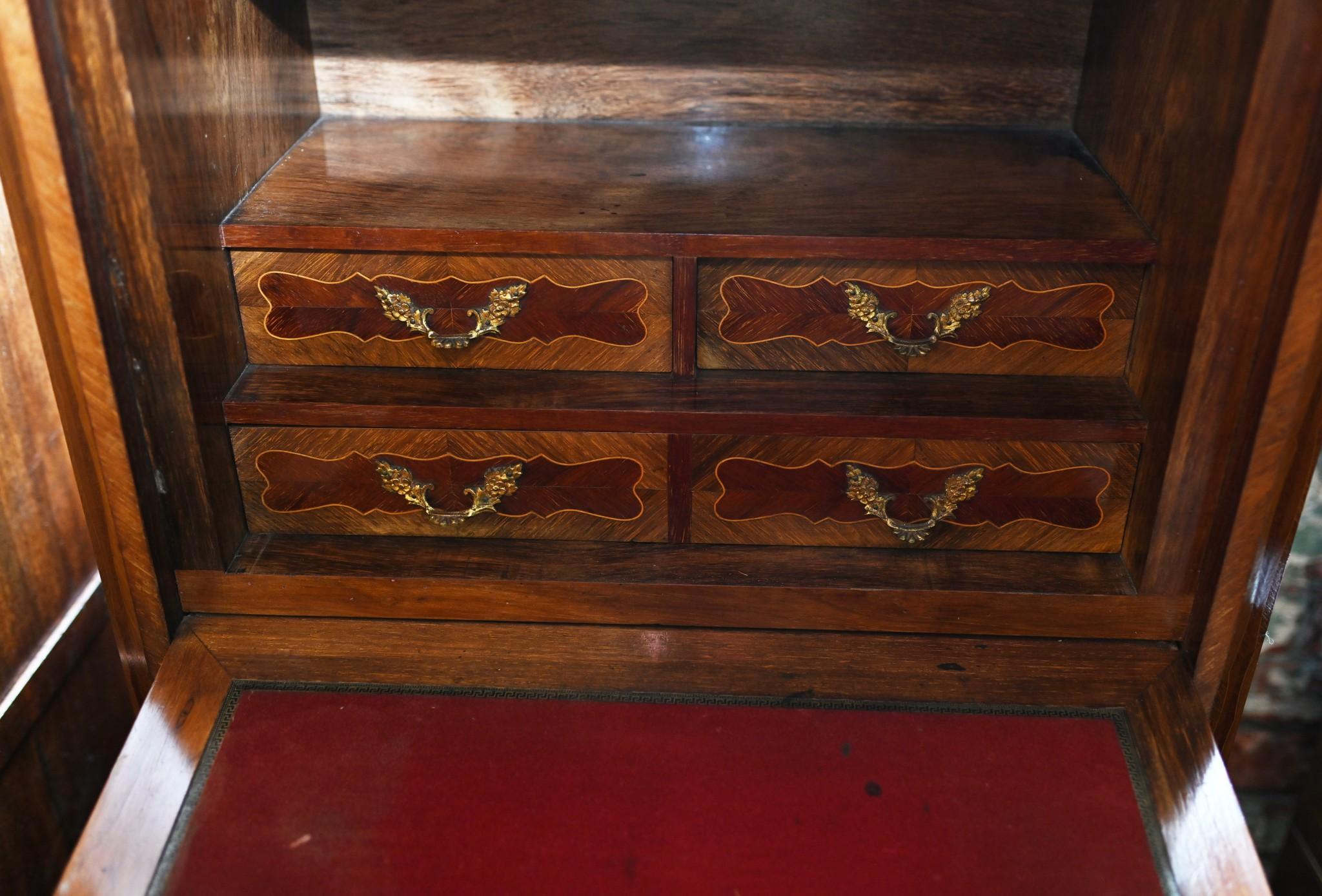 Fino al XVIII secolo Scrivania francese Secretaire Napoleone III Intarsio 1800s in vendita