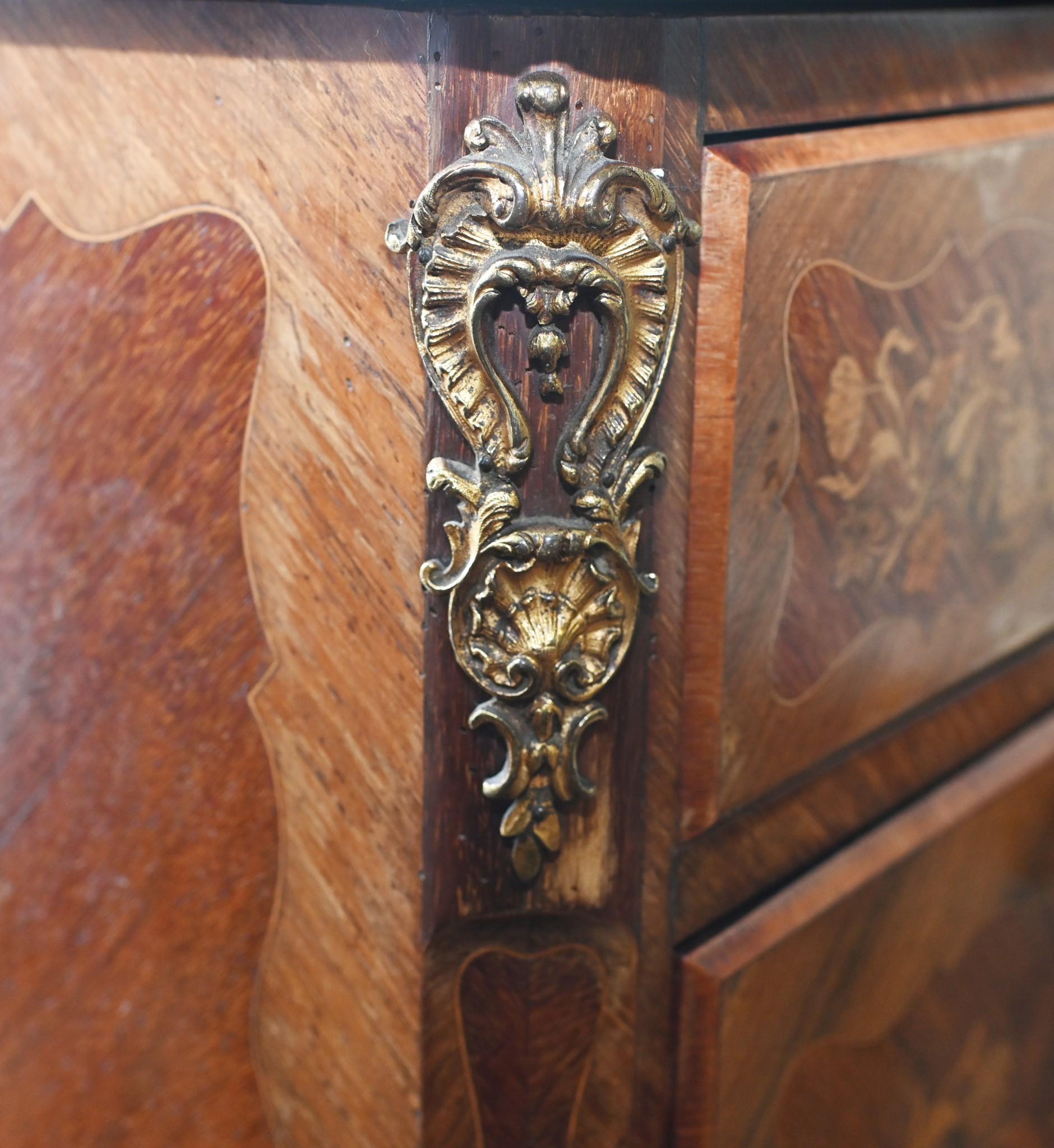 Scrivania francese Secretaire Napoleone III Intarsio 1800s in vendita 2