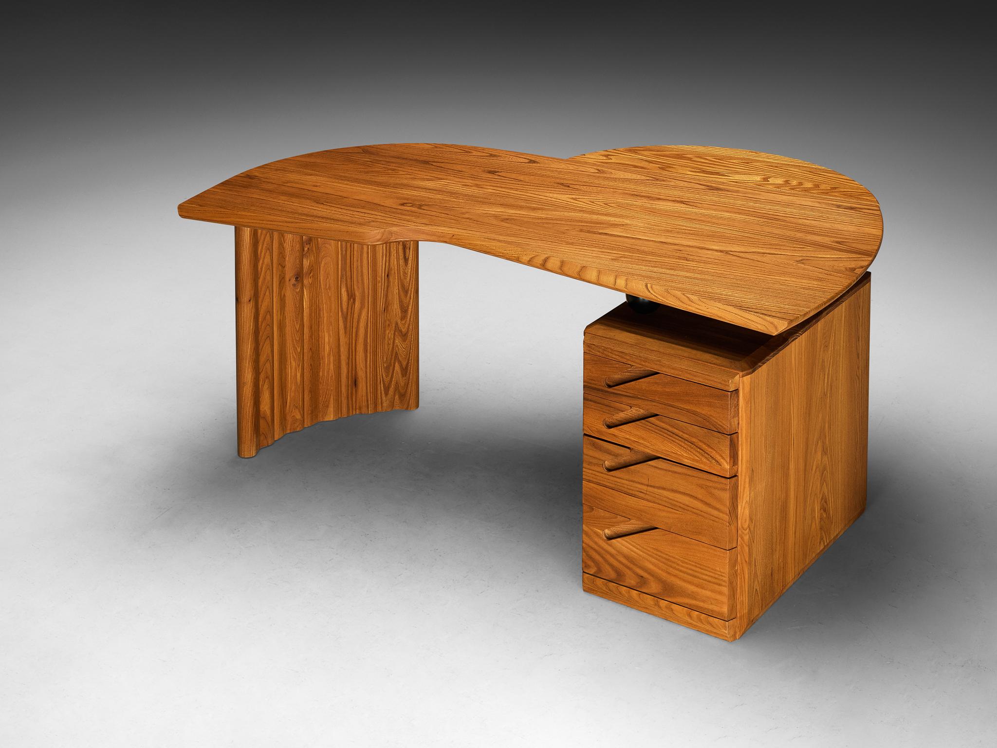 Ebénisterie Seltz, writing desk, solid elm, France, 1980s

Situated in a small French region Alsace, Ebénisterie Seltz gained prominence as a workshop recognized for crafting, among others, Pierre Chapo's designs in the 1970s and 1980s.
