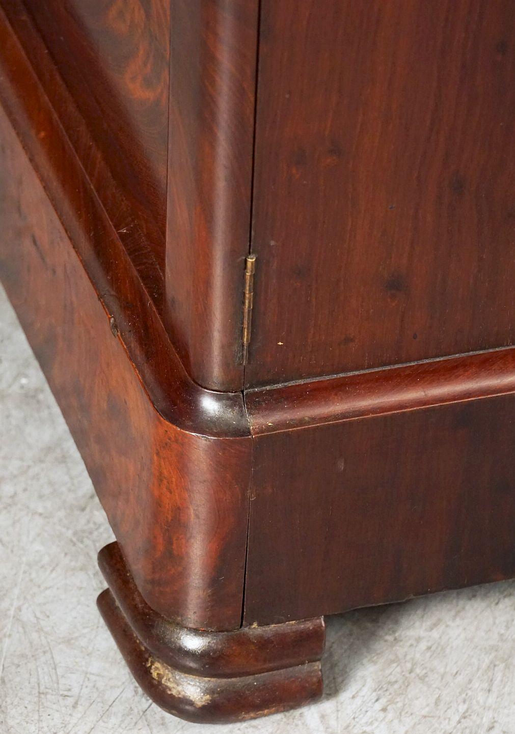French Semainier or Tall Chest of Mahogany with Marble Top For Sale 12