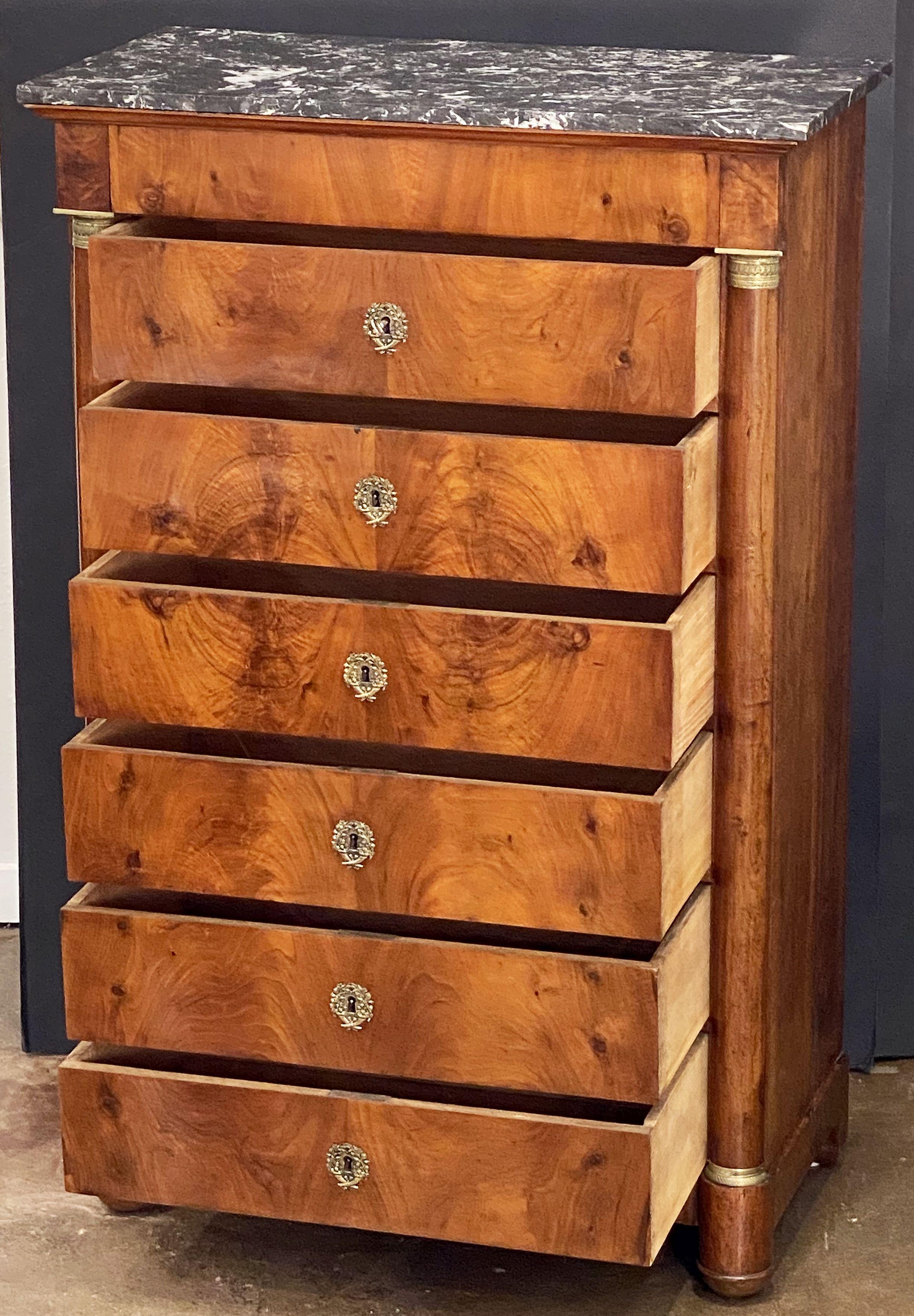 French Semainier or Tall Chest of Walnut with Marble Top For Sale 1